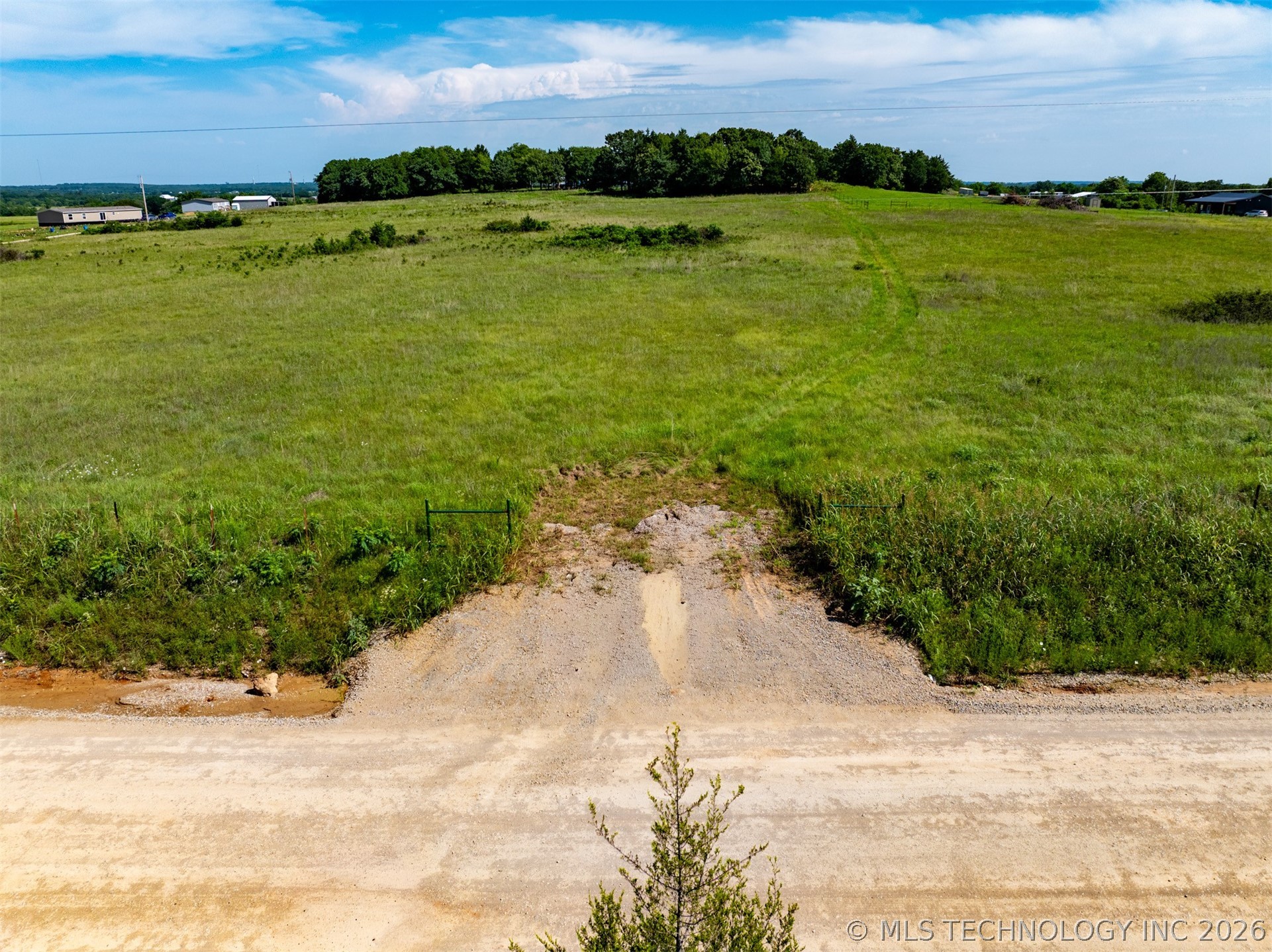 13 E 5800 Road Property Photo 9