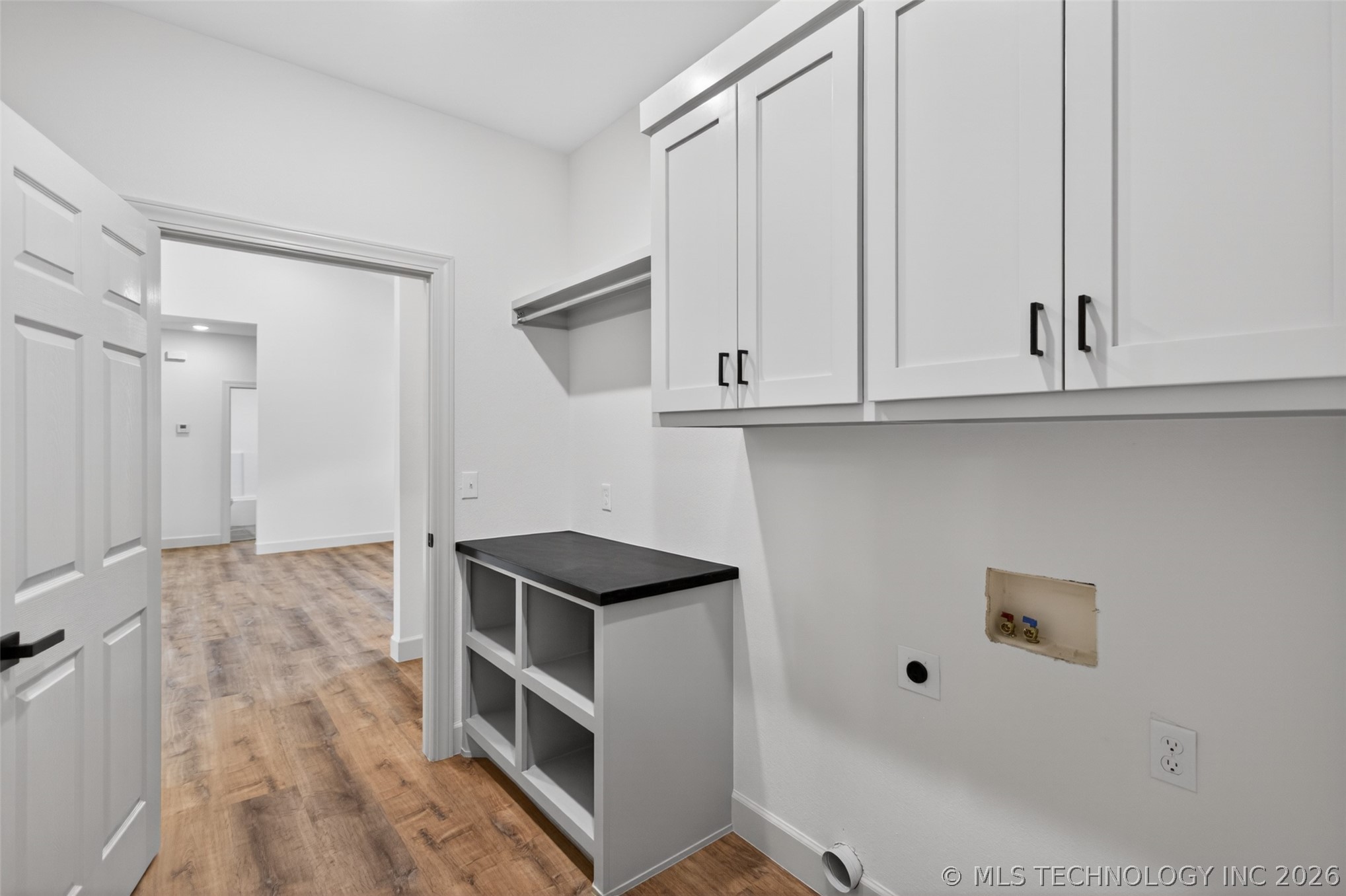 400 Vine Street Property Photo 18