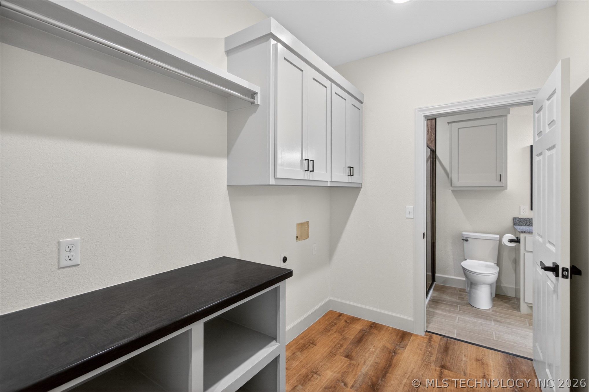 400 Vine Street Property Photo 19