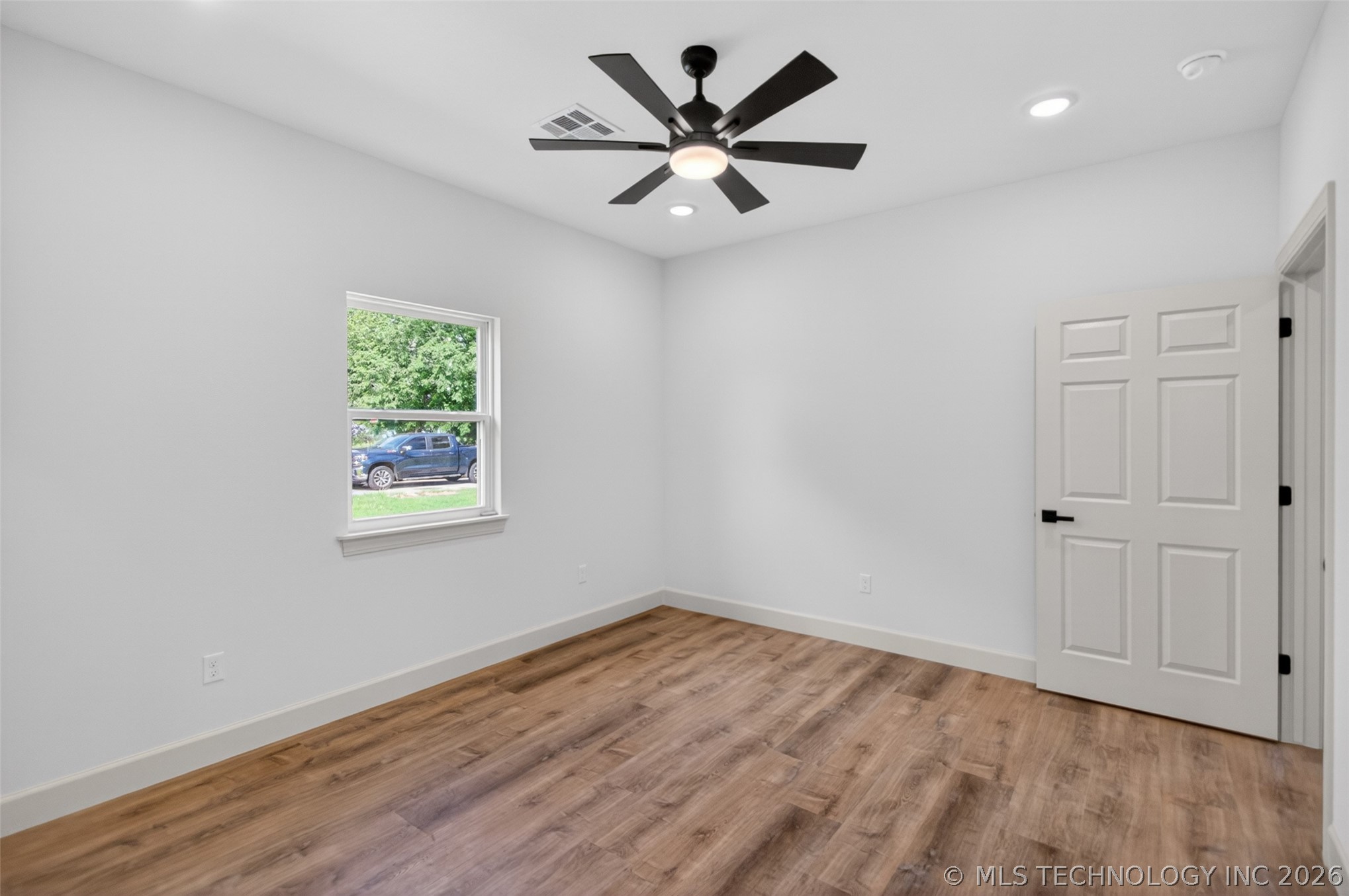 400 Vine Street Property Photo 20