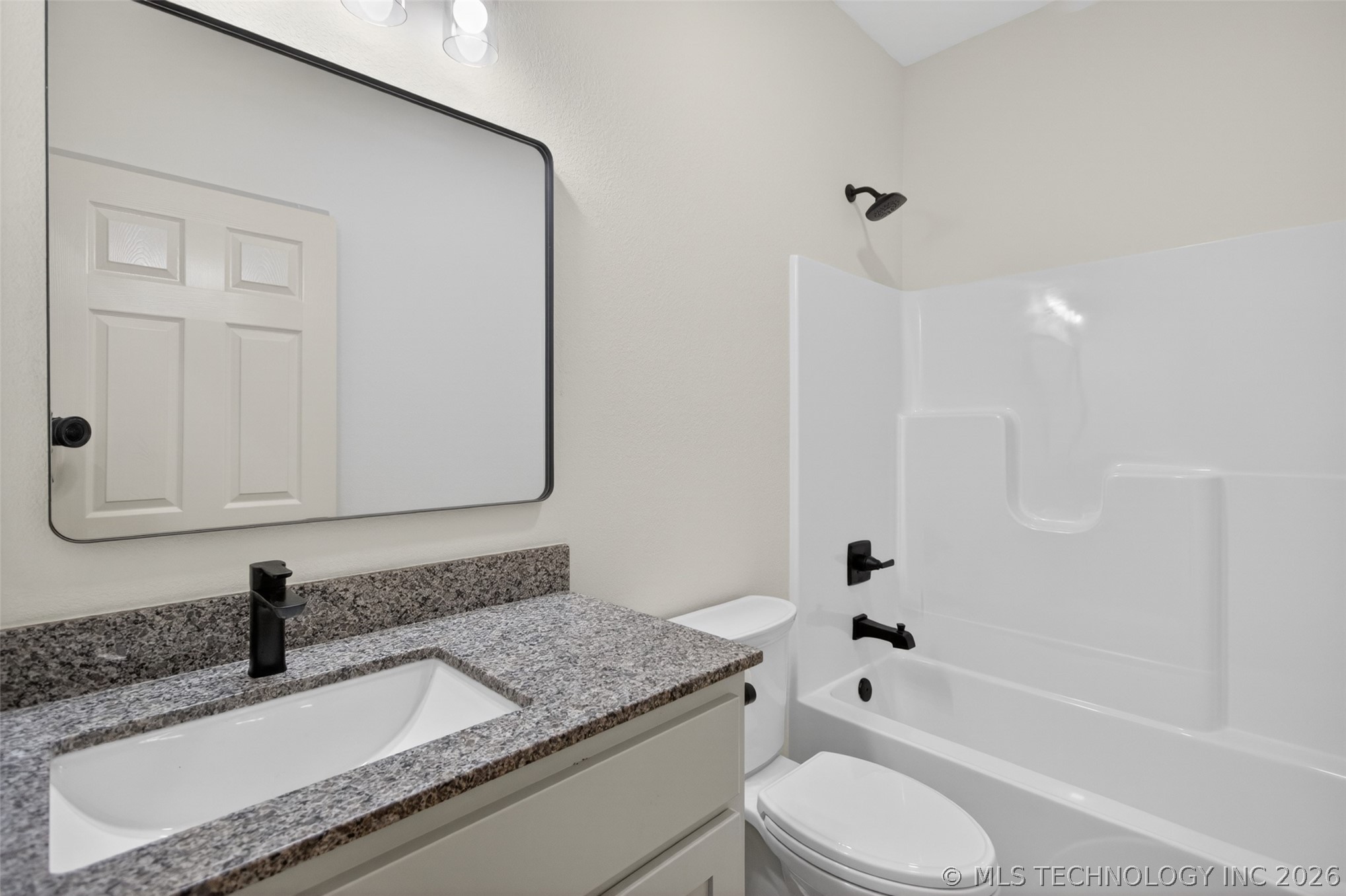 400 Vine Street Property Photo 22