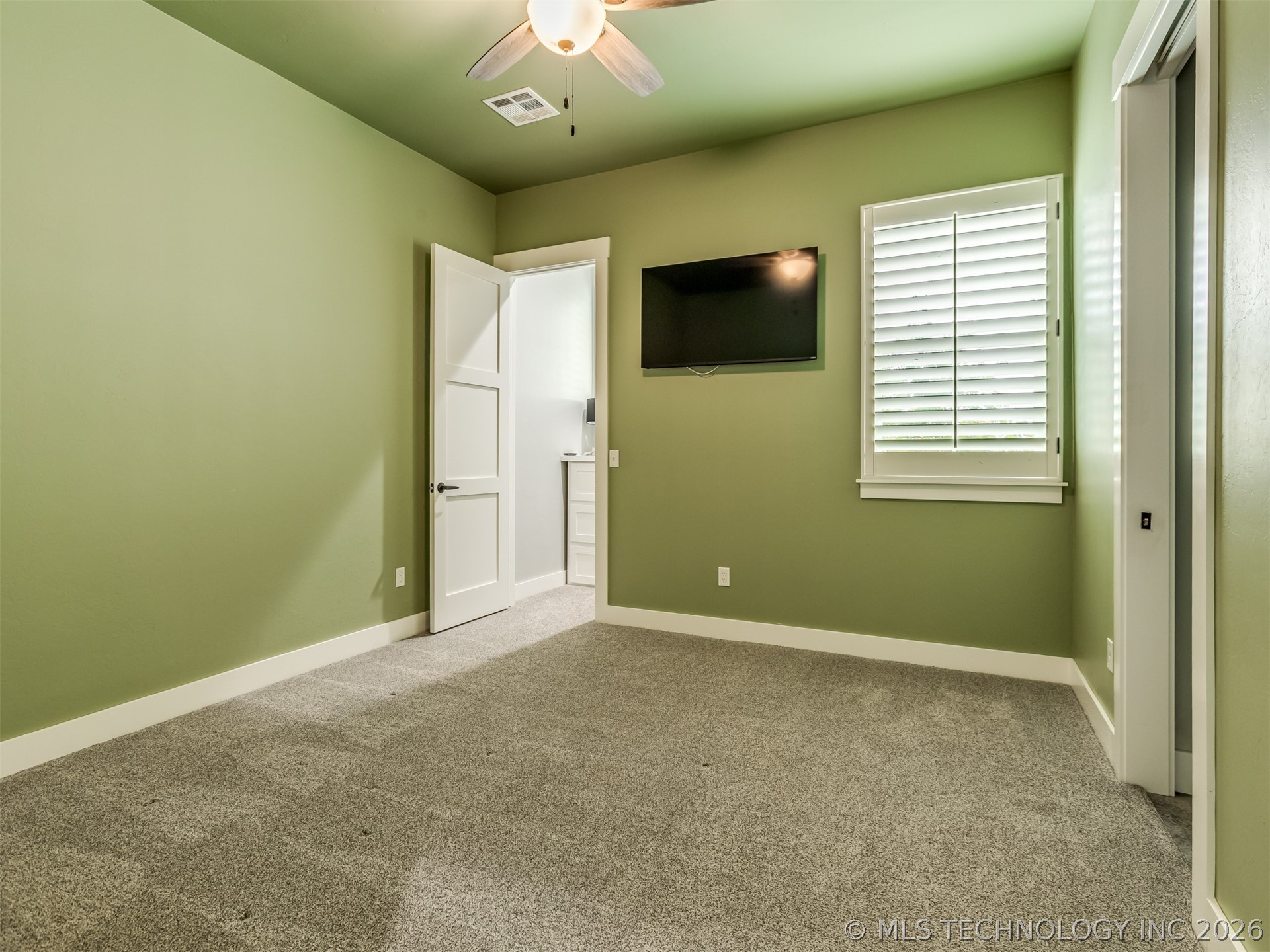 135 Dixie Cove Property Photo 36