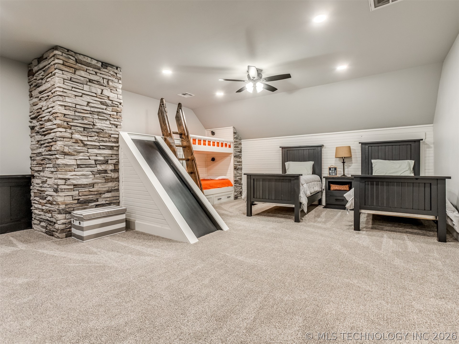 135 Dixie Cove Property Photo 51
