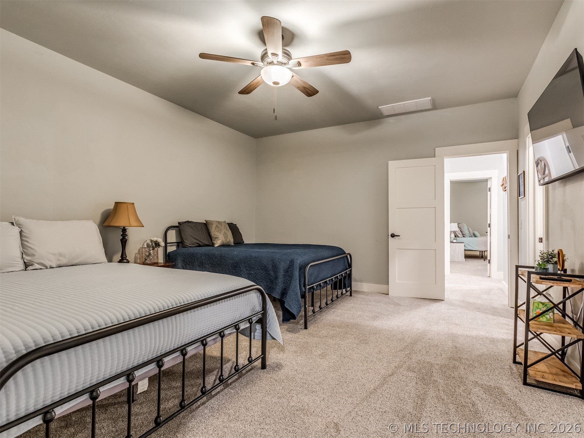 135 Dixie Cove Property Photo 55