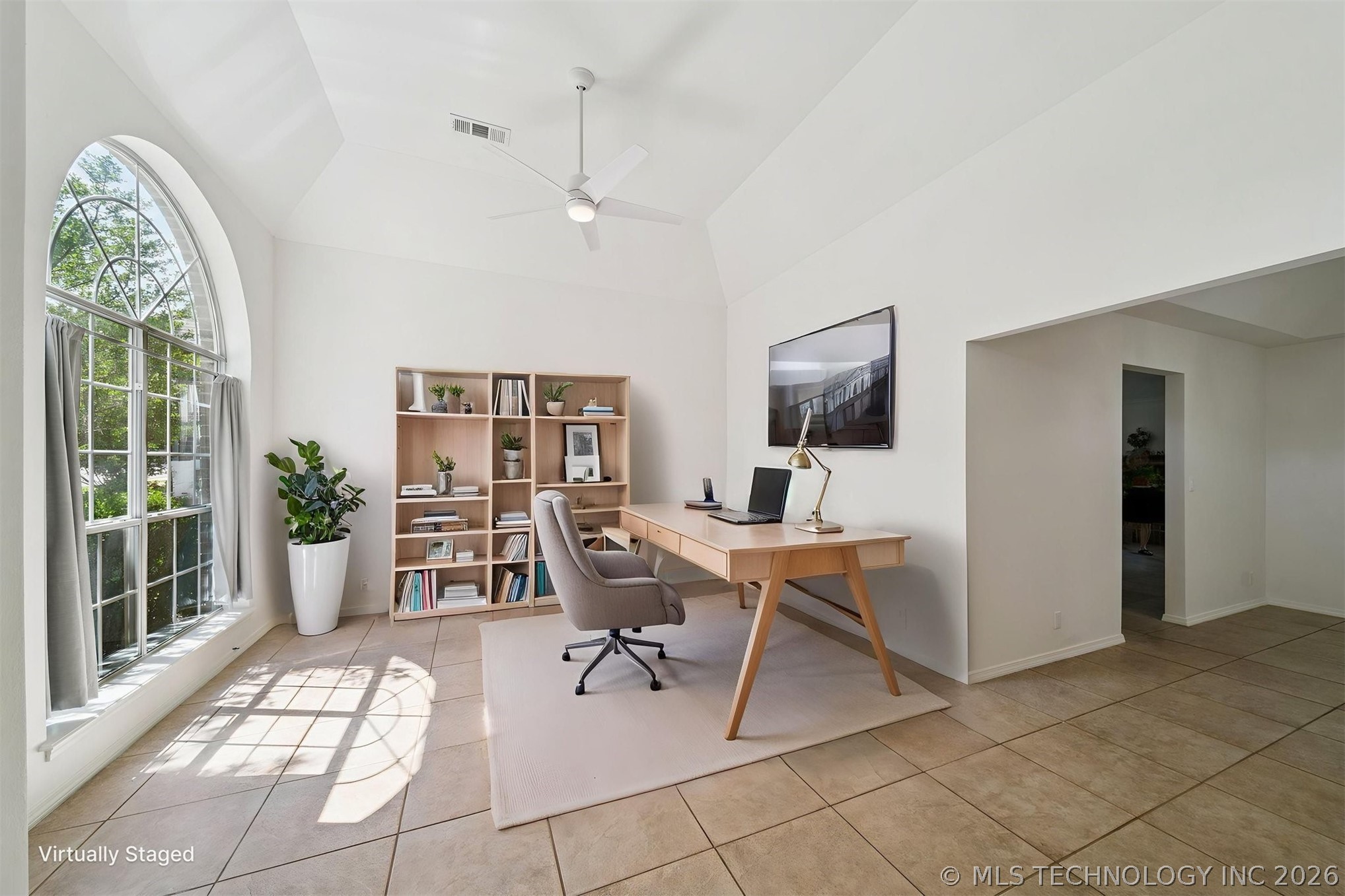 1607 Fir Drive Property Photo 8