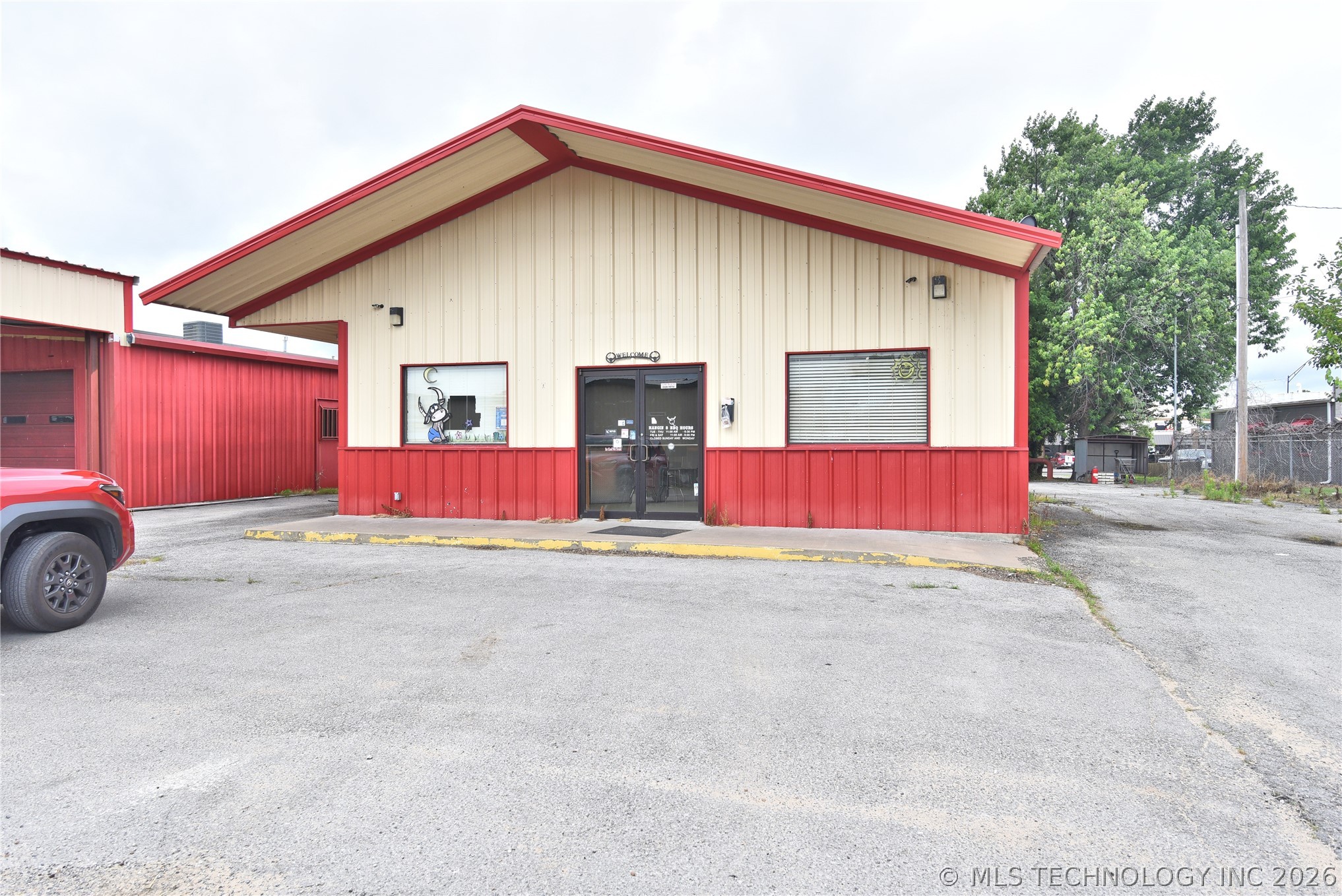 313 N Front Street Property Photo 27