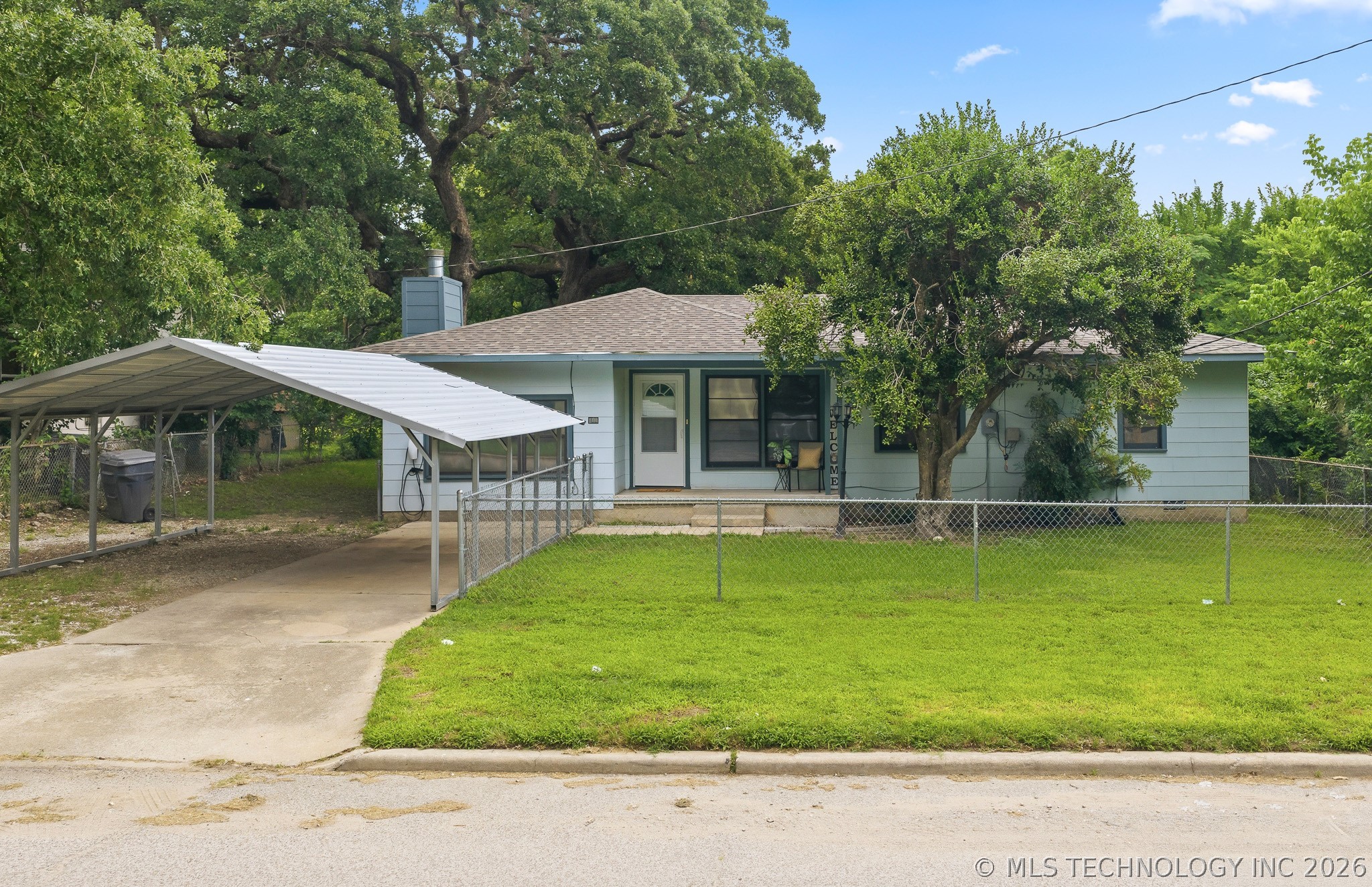 812 Carter Property Photo 1
