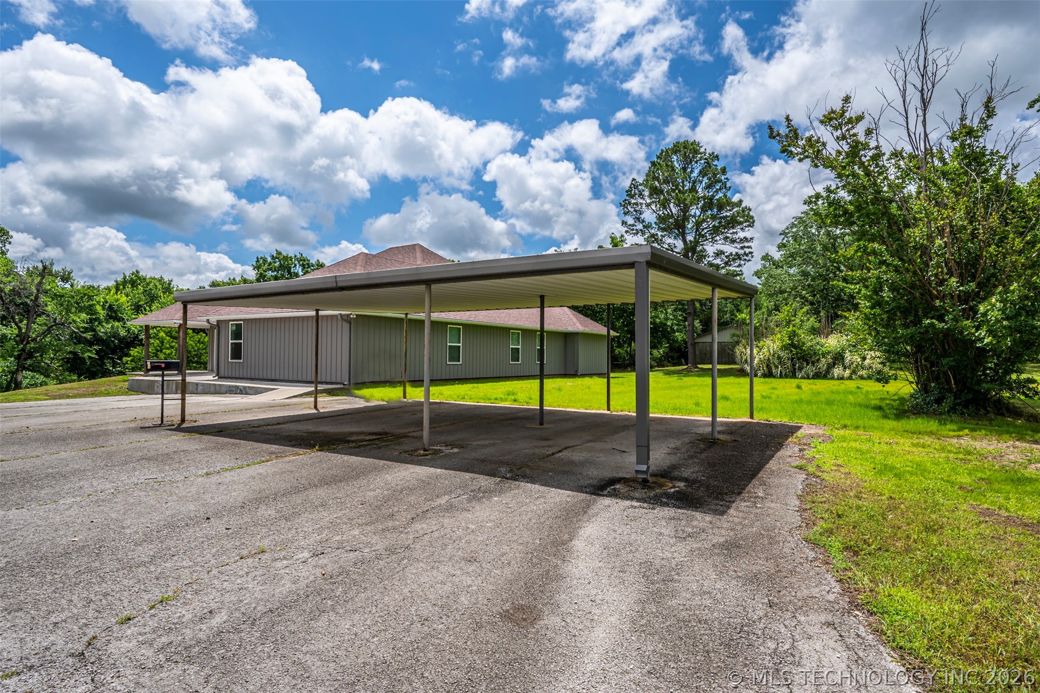 800 Se County Road Property Photo 4