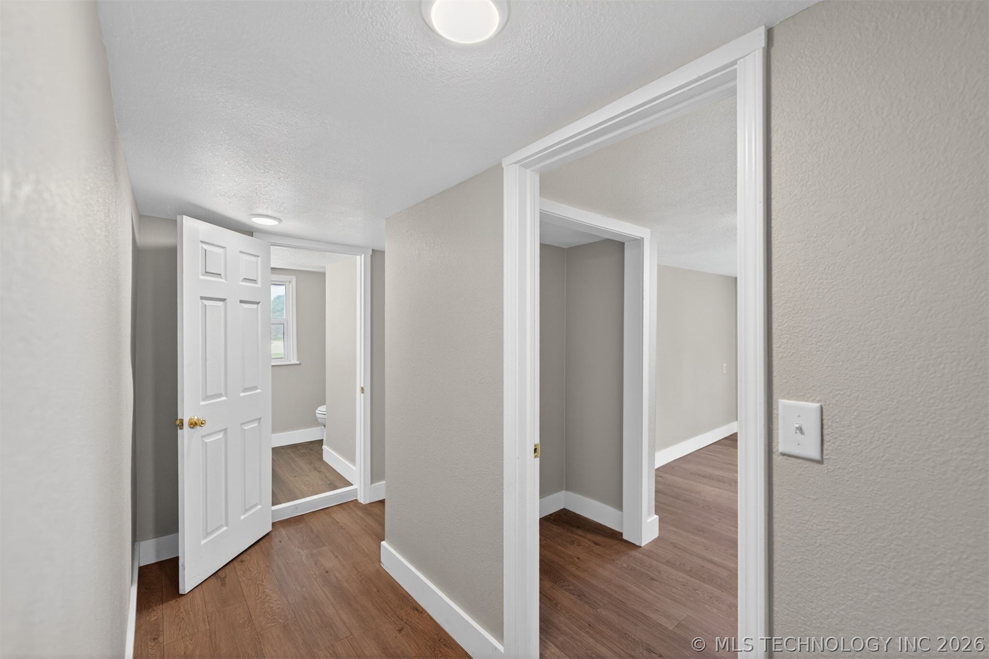 515 W Delaware Property Photo 26