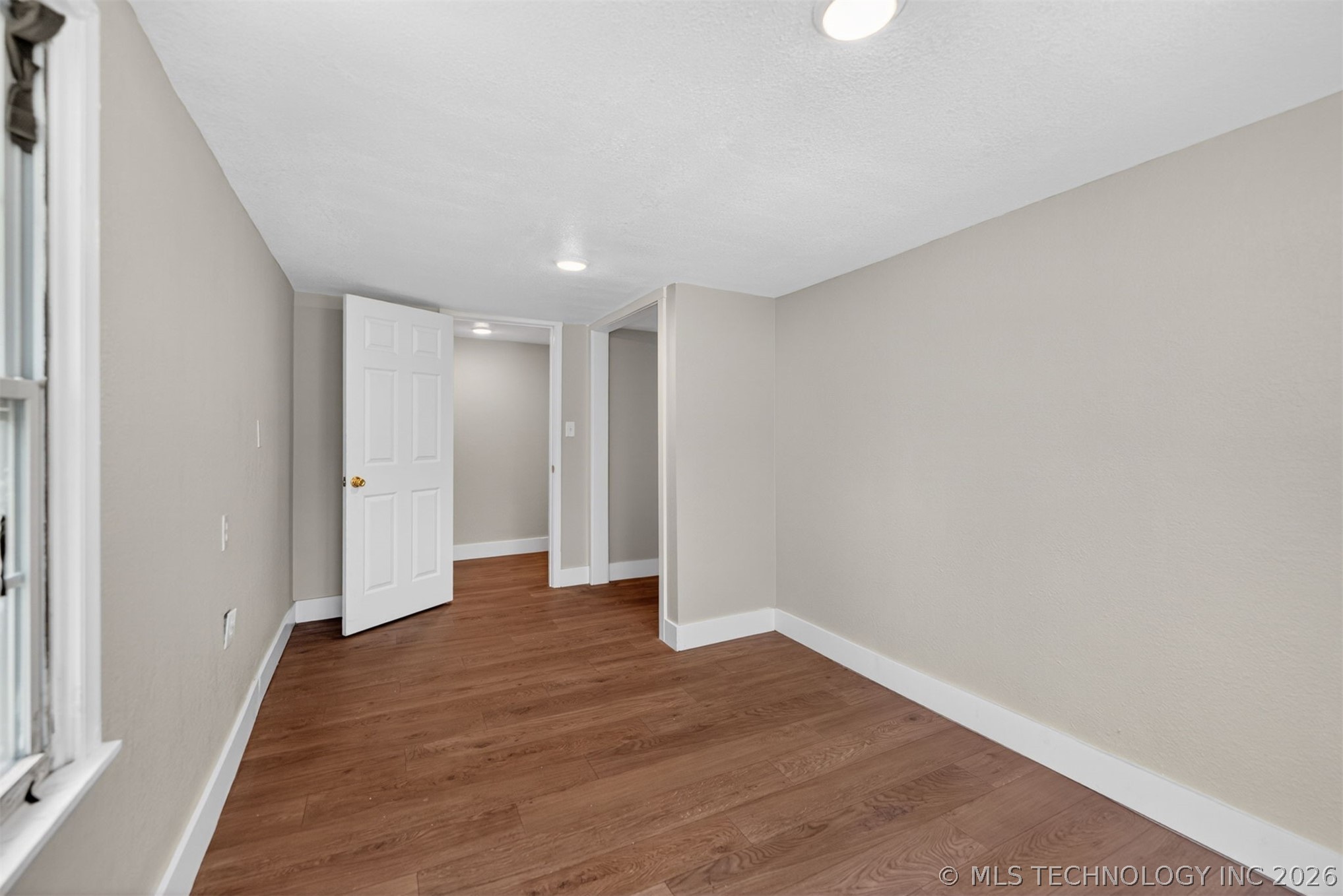 515 W Delaware Property Photo 28