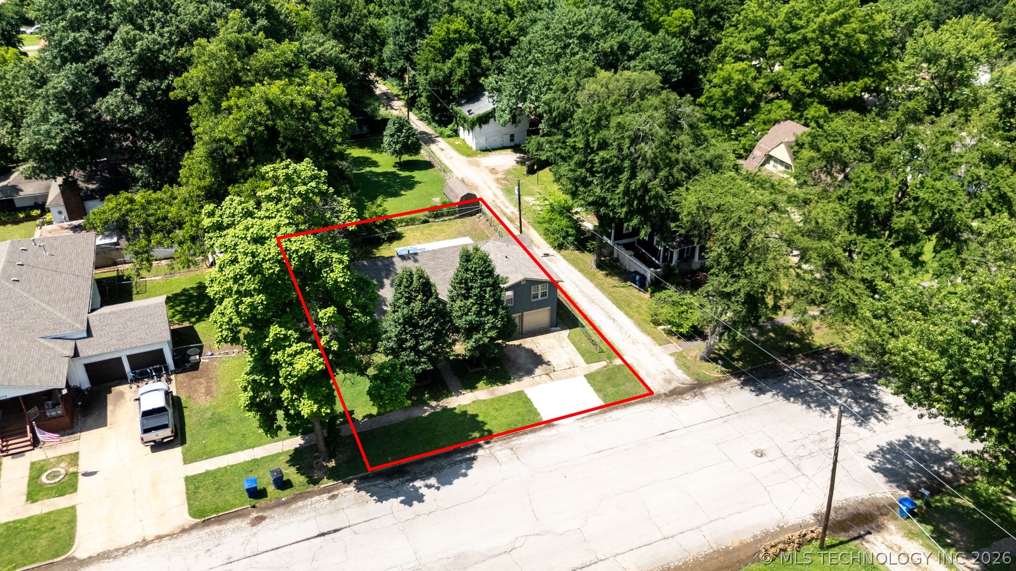 515 W Delaware Property Photo 44
