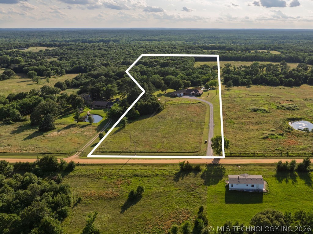 17373 Sumac Road Property Photo 2