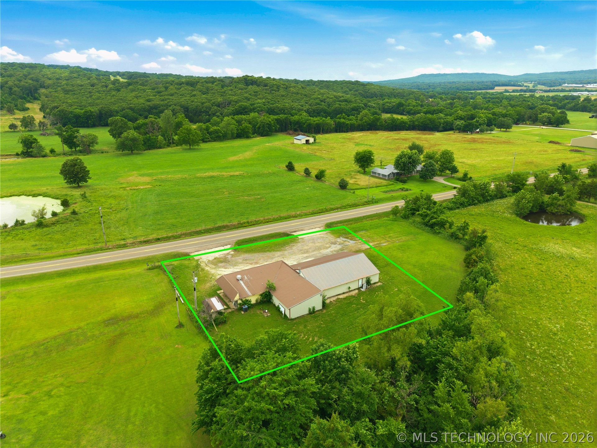 20674 S Hwy 59 Property Photo 15