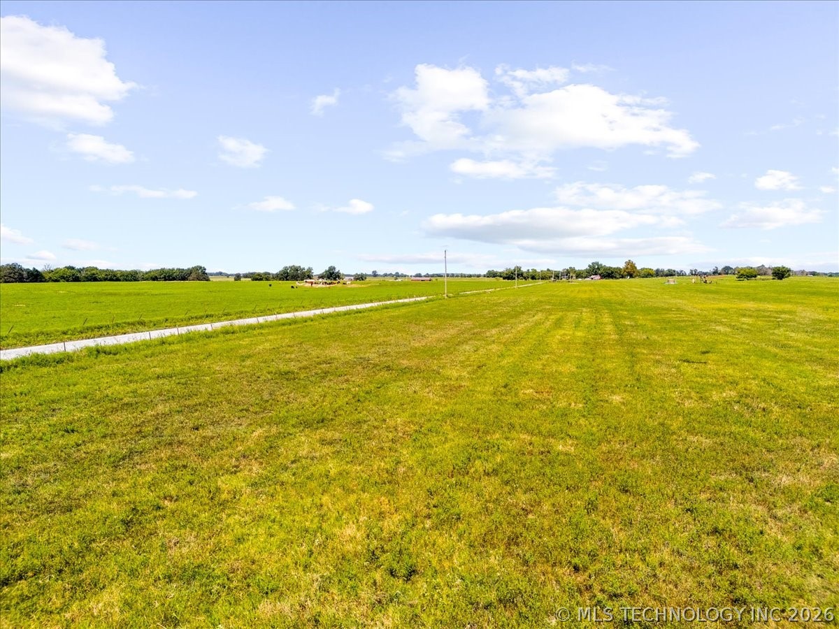 8 Wild Rose Road Property Photo 2