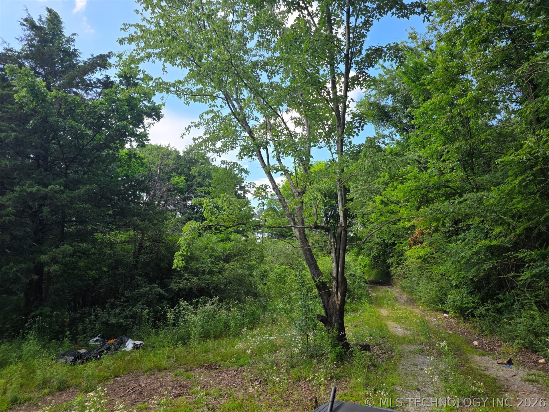 8111 N 449 Road Property Photo 3
