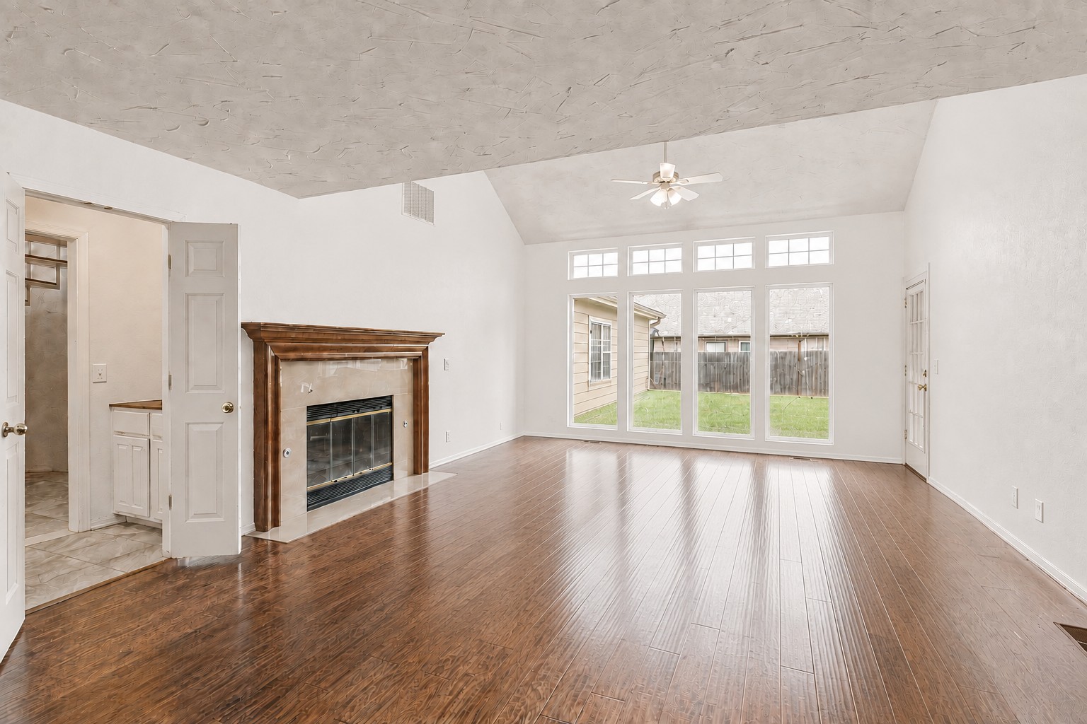 8620 S Evanston Avenue Property Photo 12