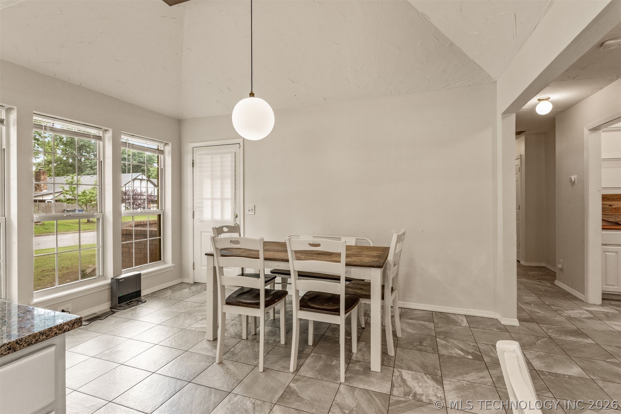 8620 S Evanston Avenue Property Photo 19