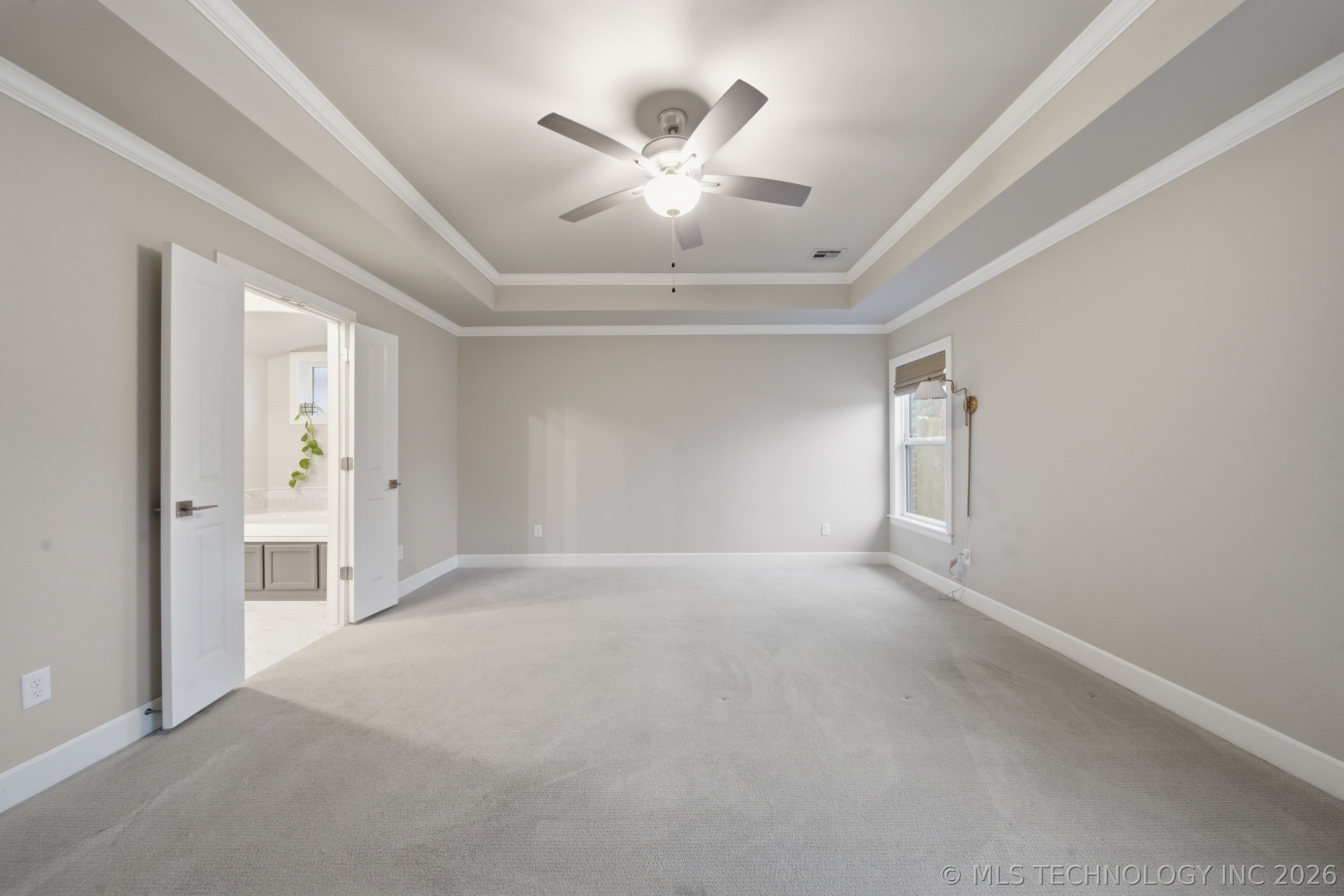 14806 E 77th Street North Property Photo 6