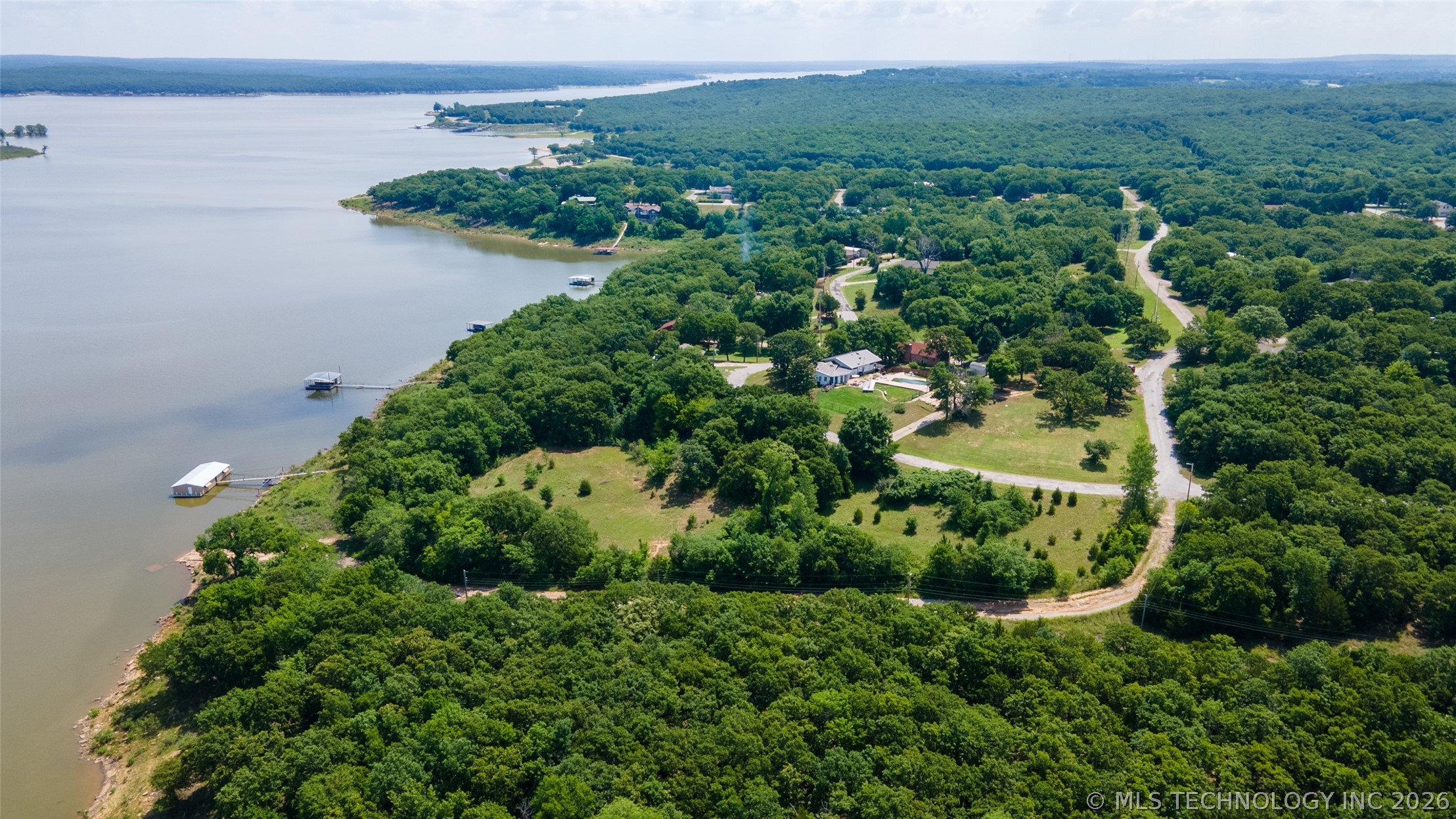 4505 Lakeshore Run Road Property Photo 2