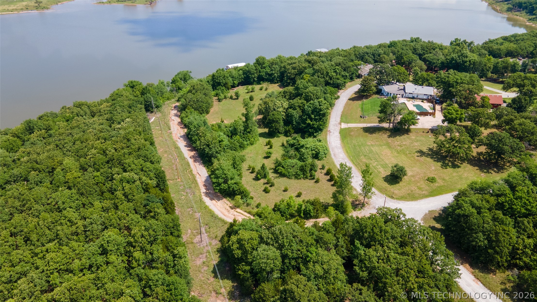 4505 Lakeshore Run Road Property Photo 4
