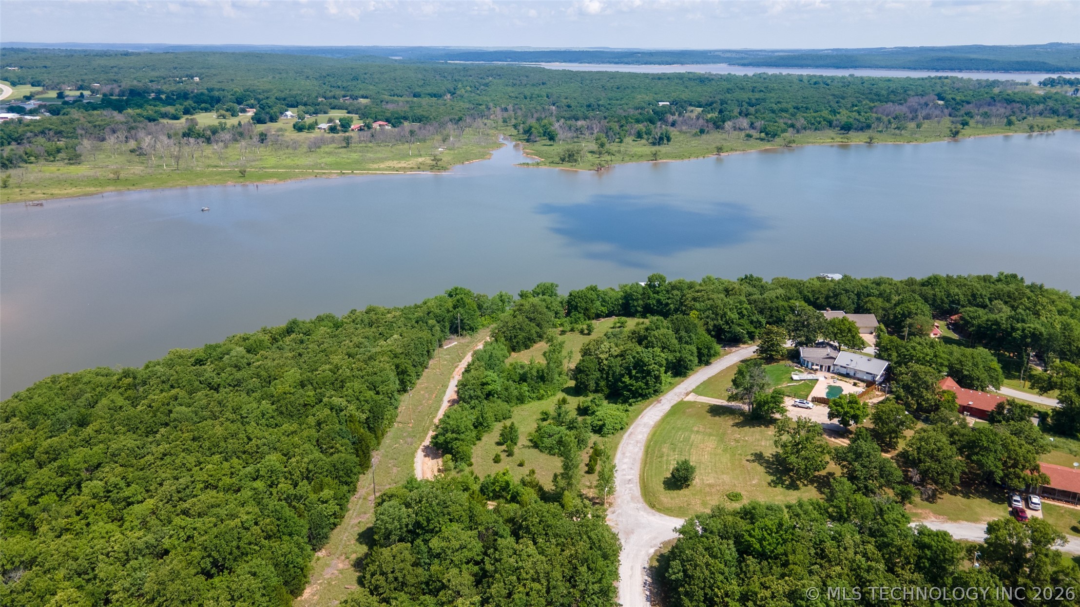 4505 Lakeshore Run Road Property Photo 9