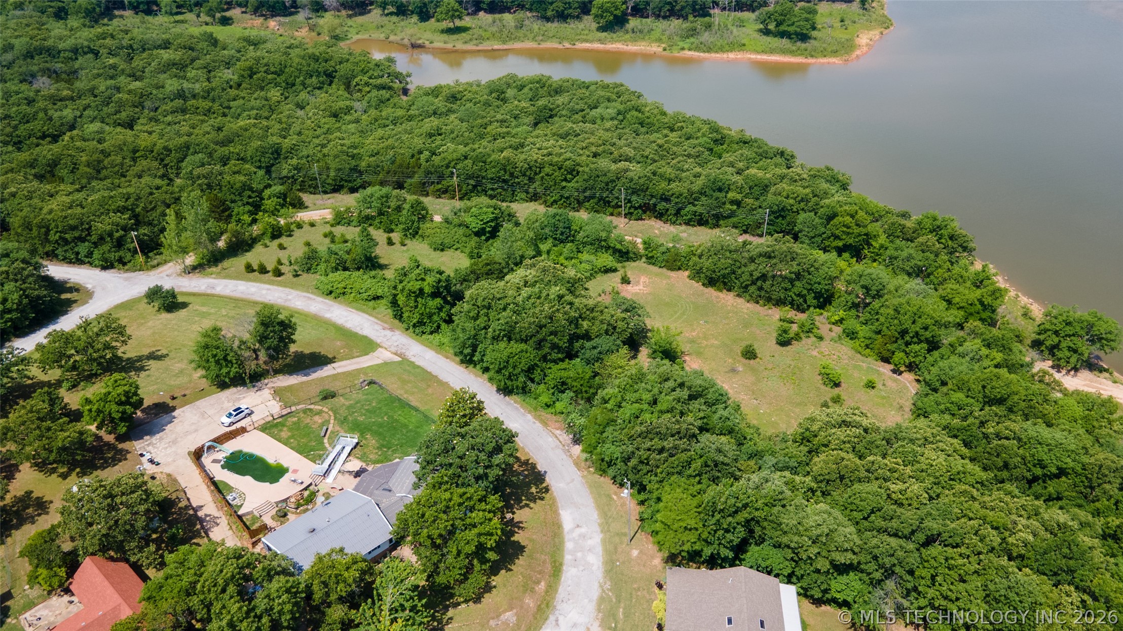 4505 Lakeshore Run Road Property Photo 10