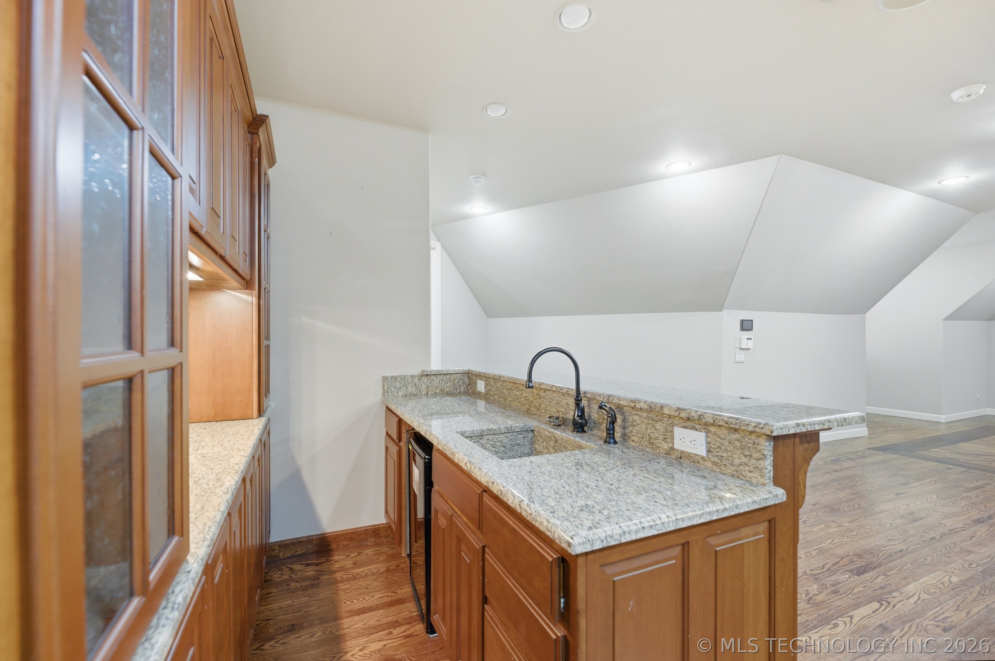6635 E 107th Street Property Photo 32