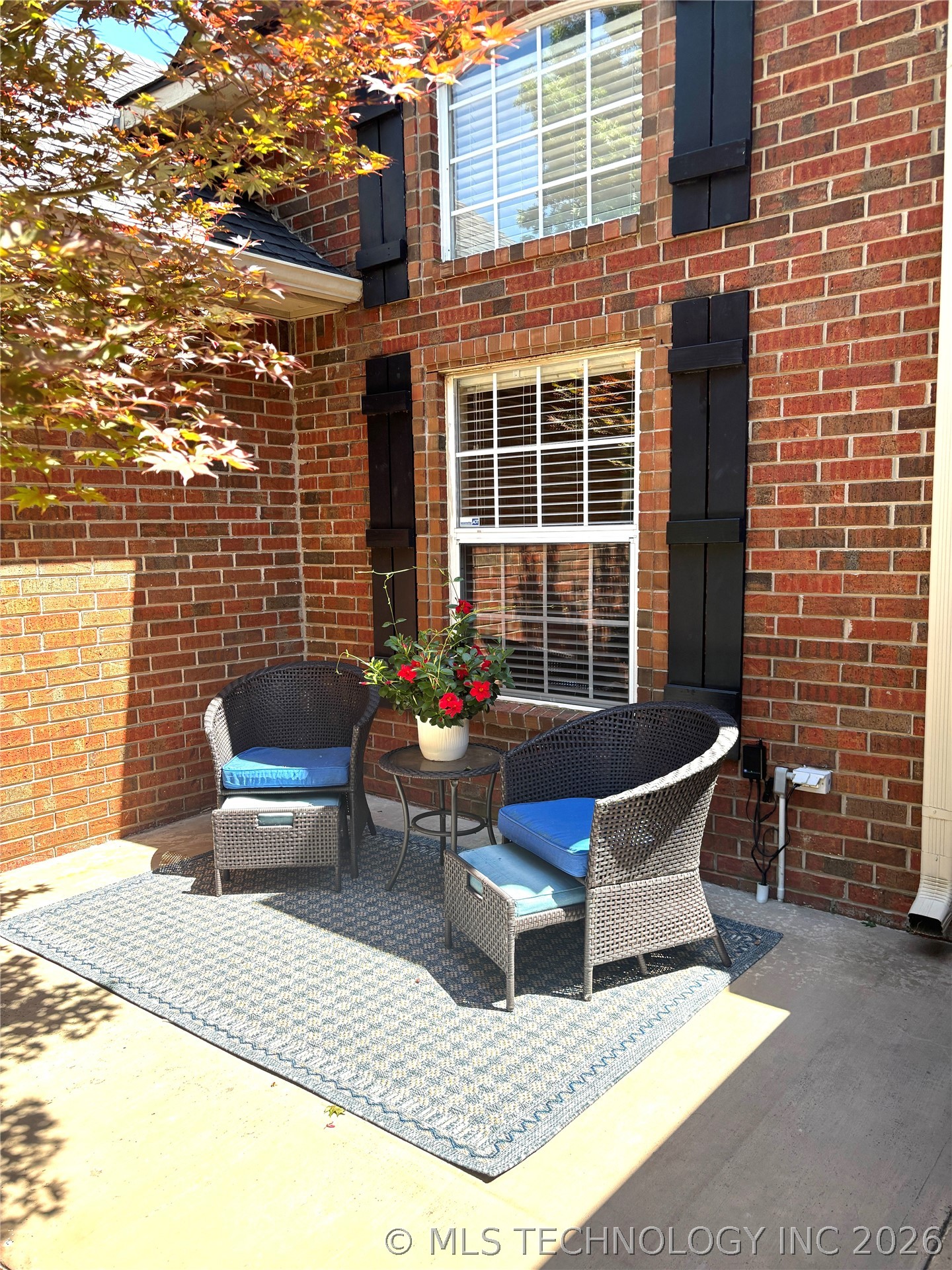 3526 Tara Drive Property Photo 5