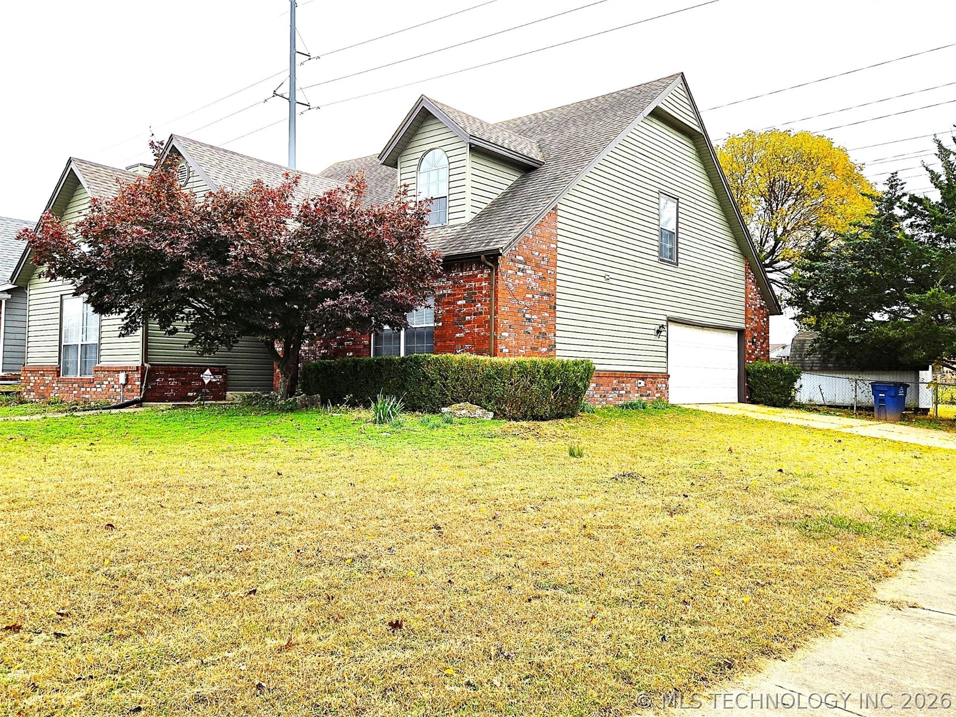 12404 E 35th Street Property Photo 2
