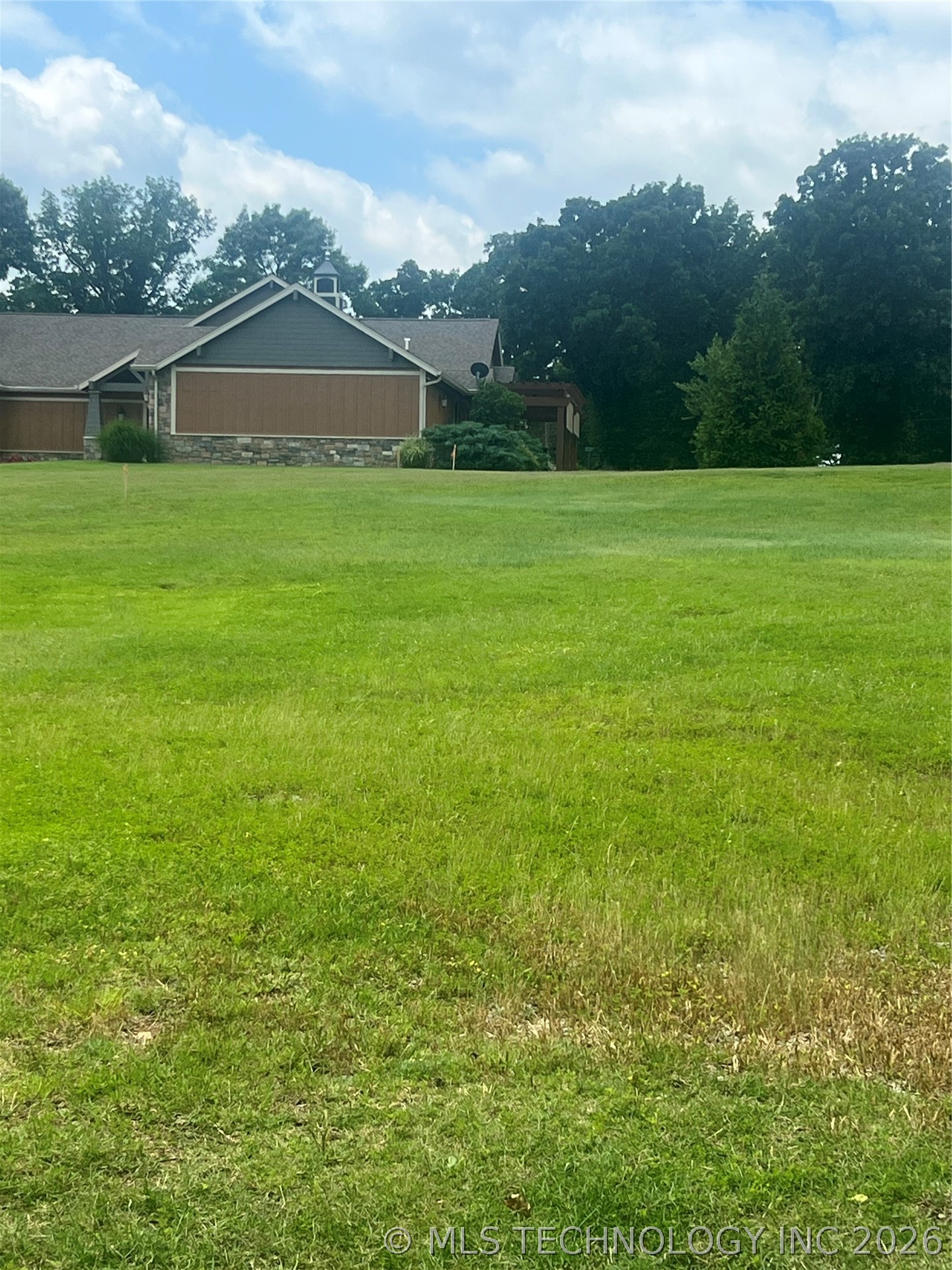 14 Upper Waterfall Road Property Photo 8