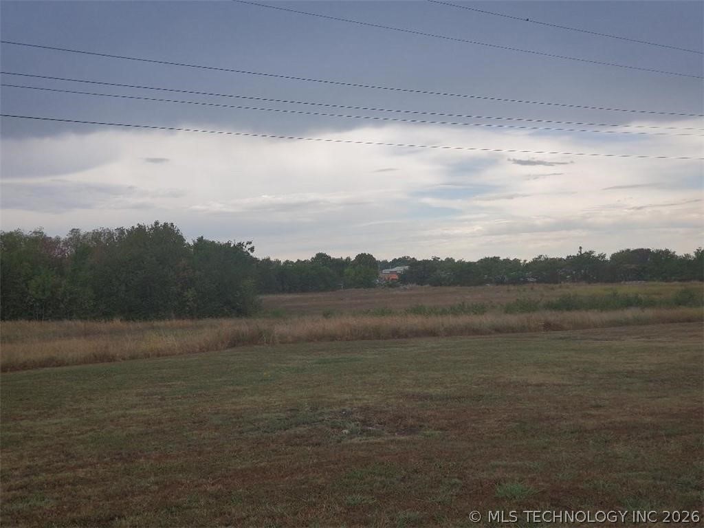 210 E Date Street Property Photo 12