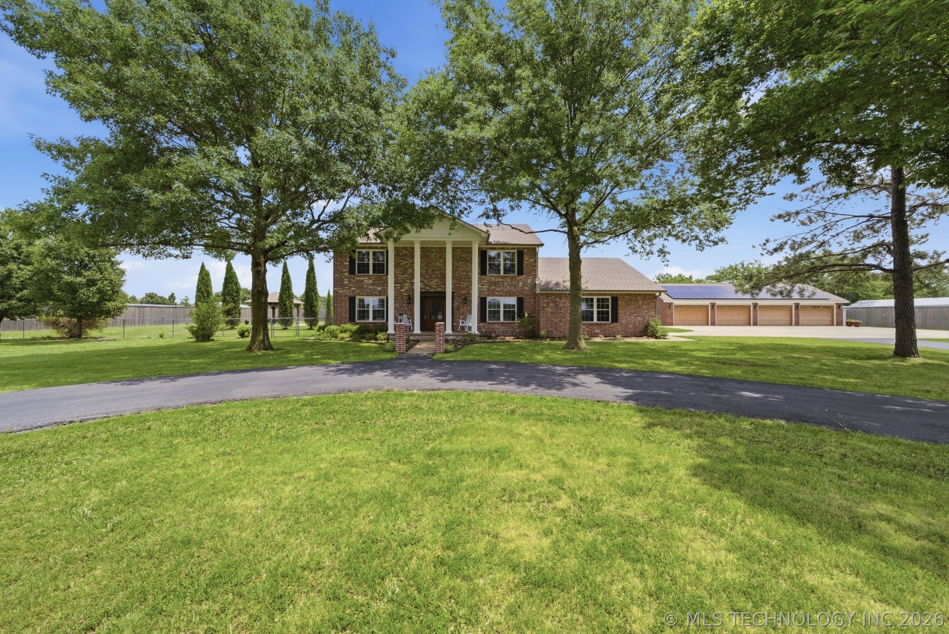 15200 E 440 Road Property Photo 2