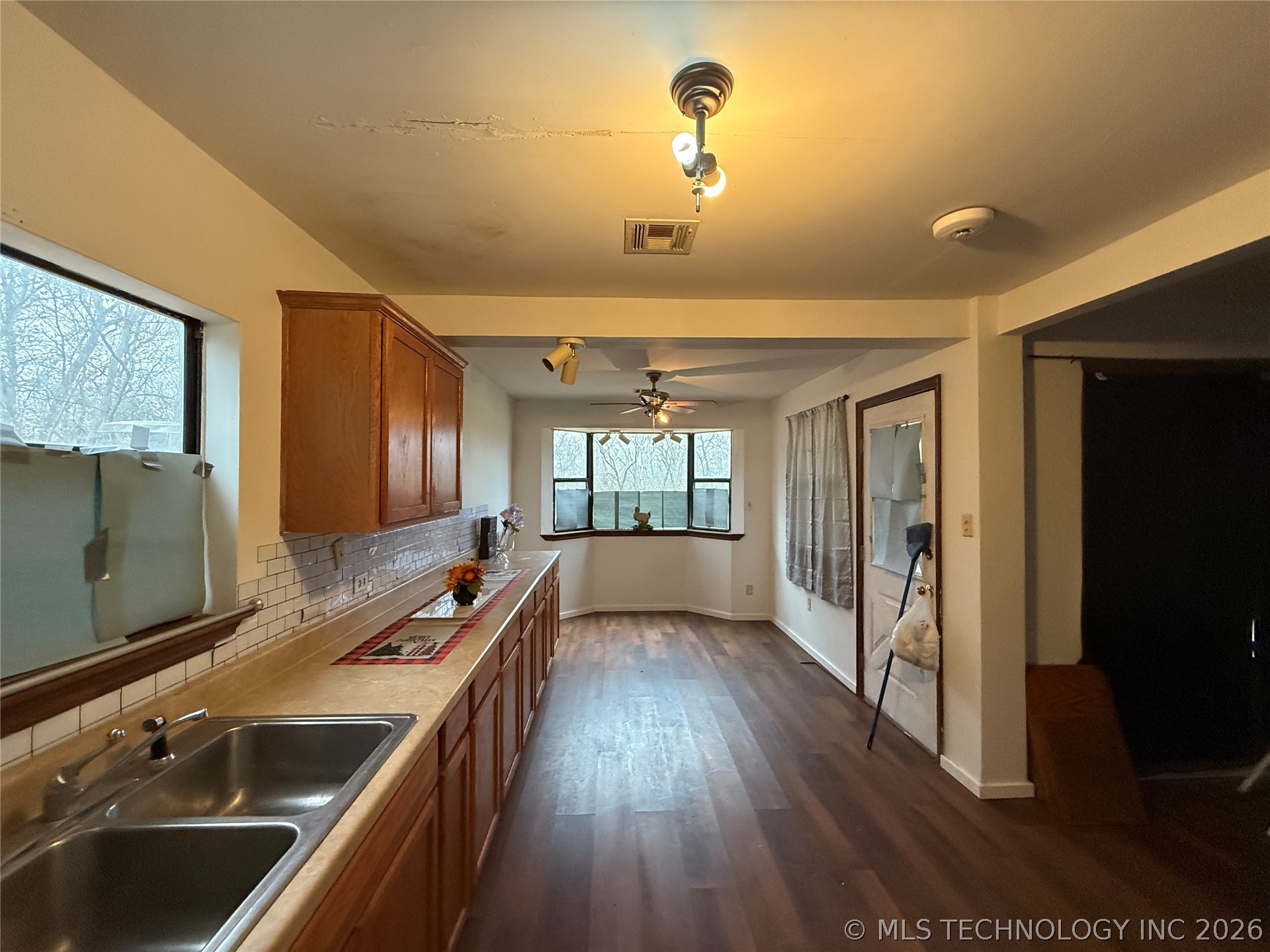30487 S 552 Road Property Photo 4