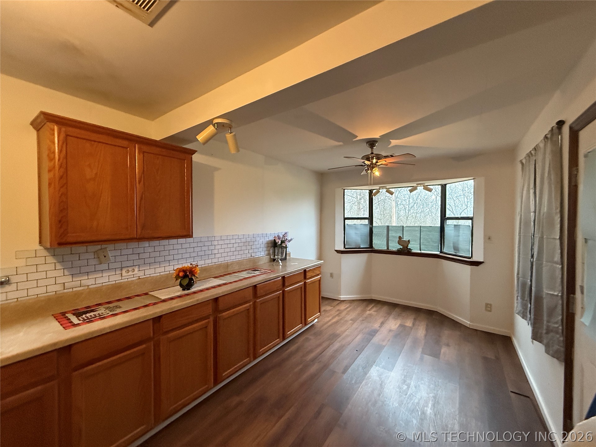 30487 S 552 Road Property Photo 5