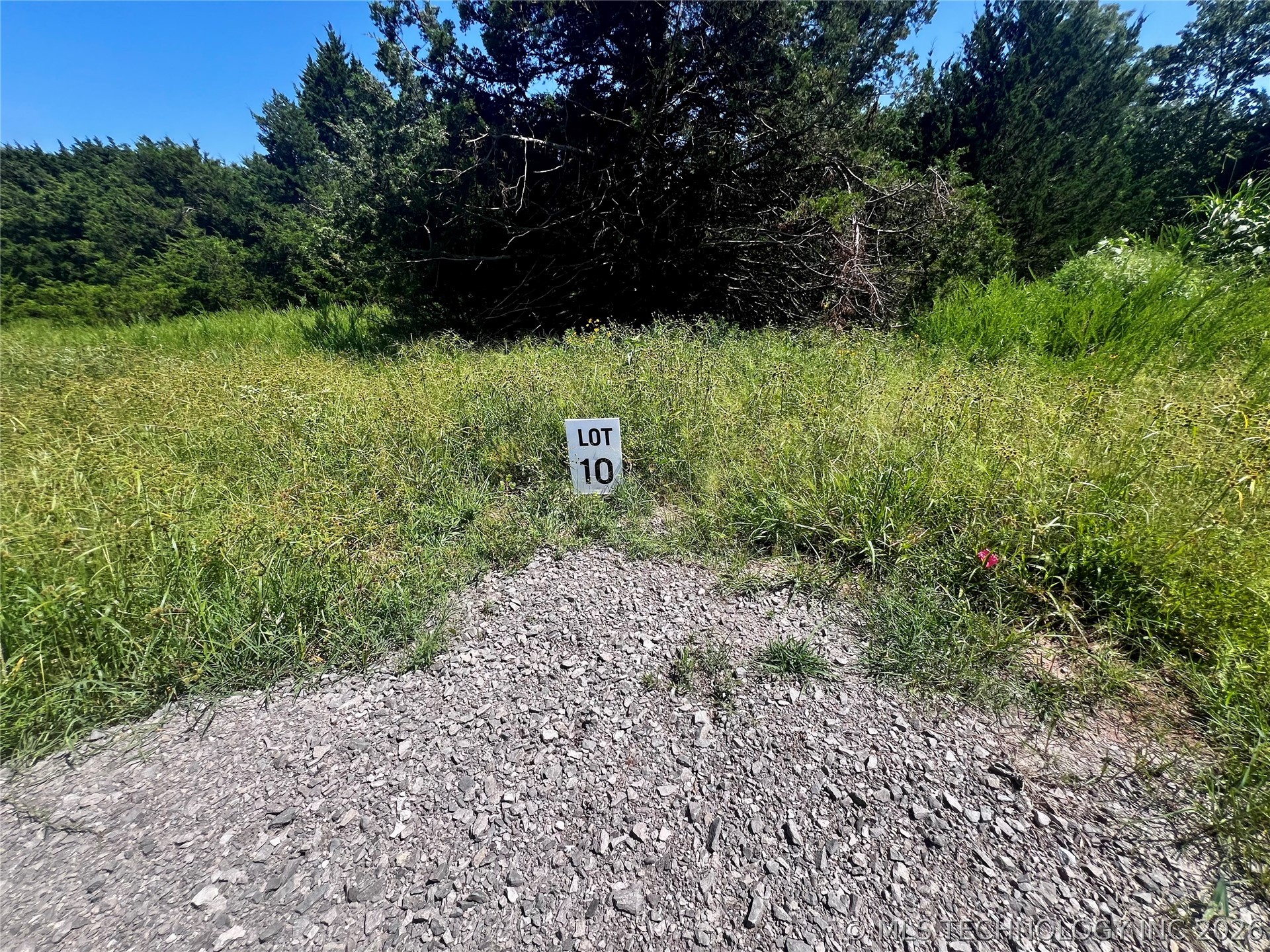 10 Dynamite Road Property Photo 8