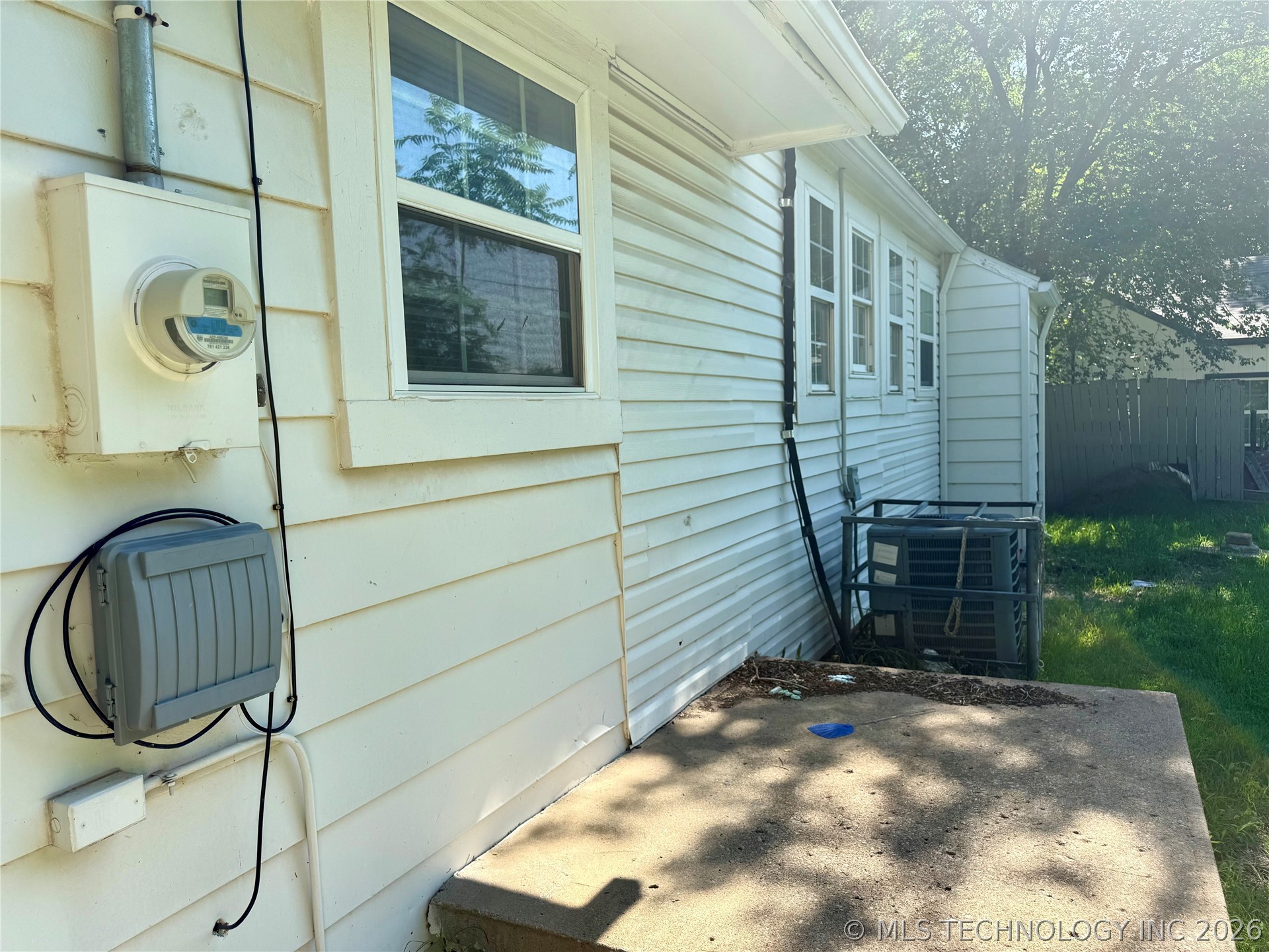 2714 E Newton Place Property Photo 11