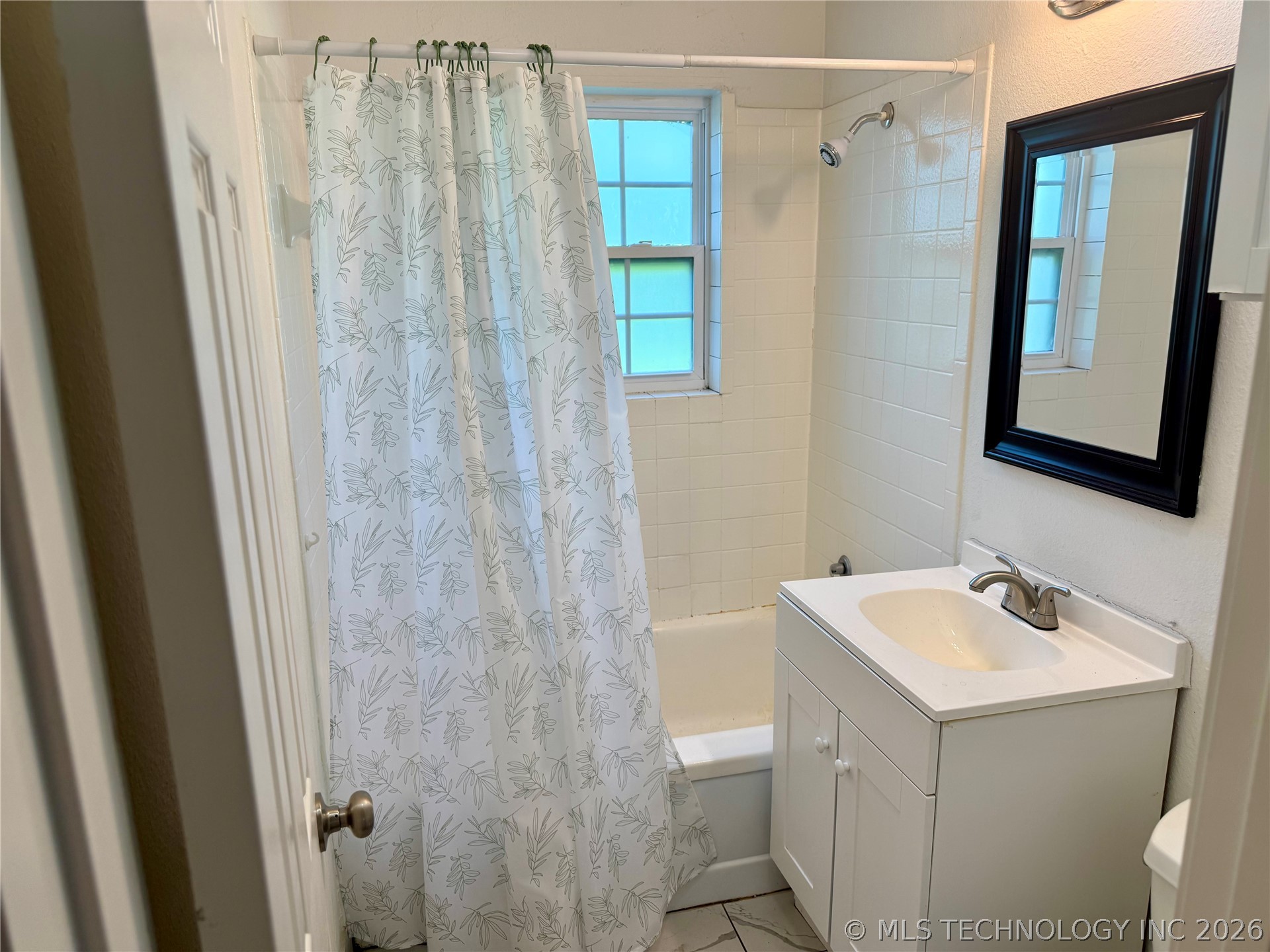 2714 E Newton Place Property Photo 16