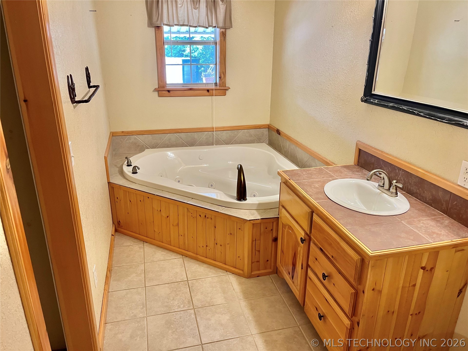 4783 Enos Road Property Photo 10