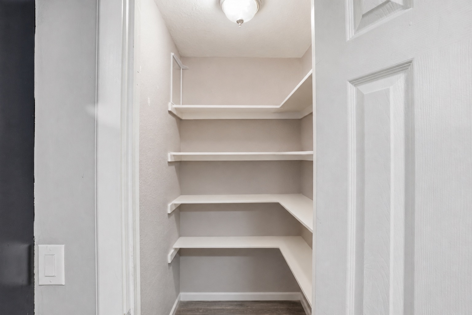 6811 E 65th Place Property Photo 16