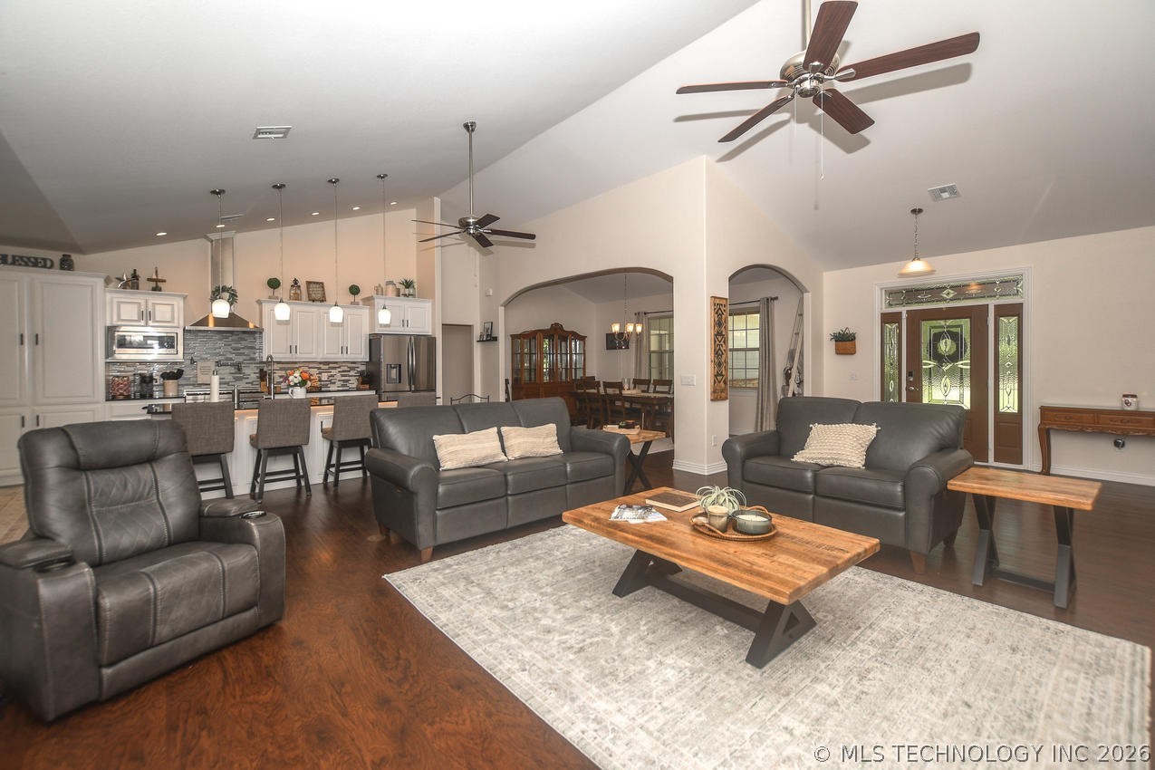 454 Whitetail Road Property Photo 8