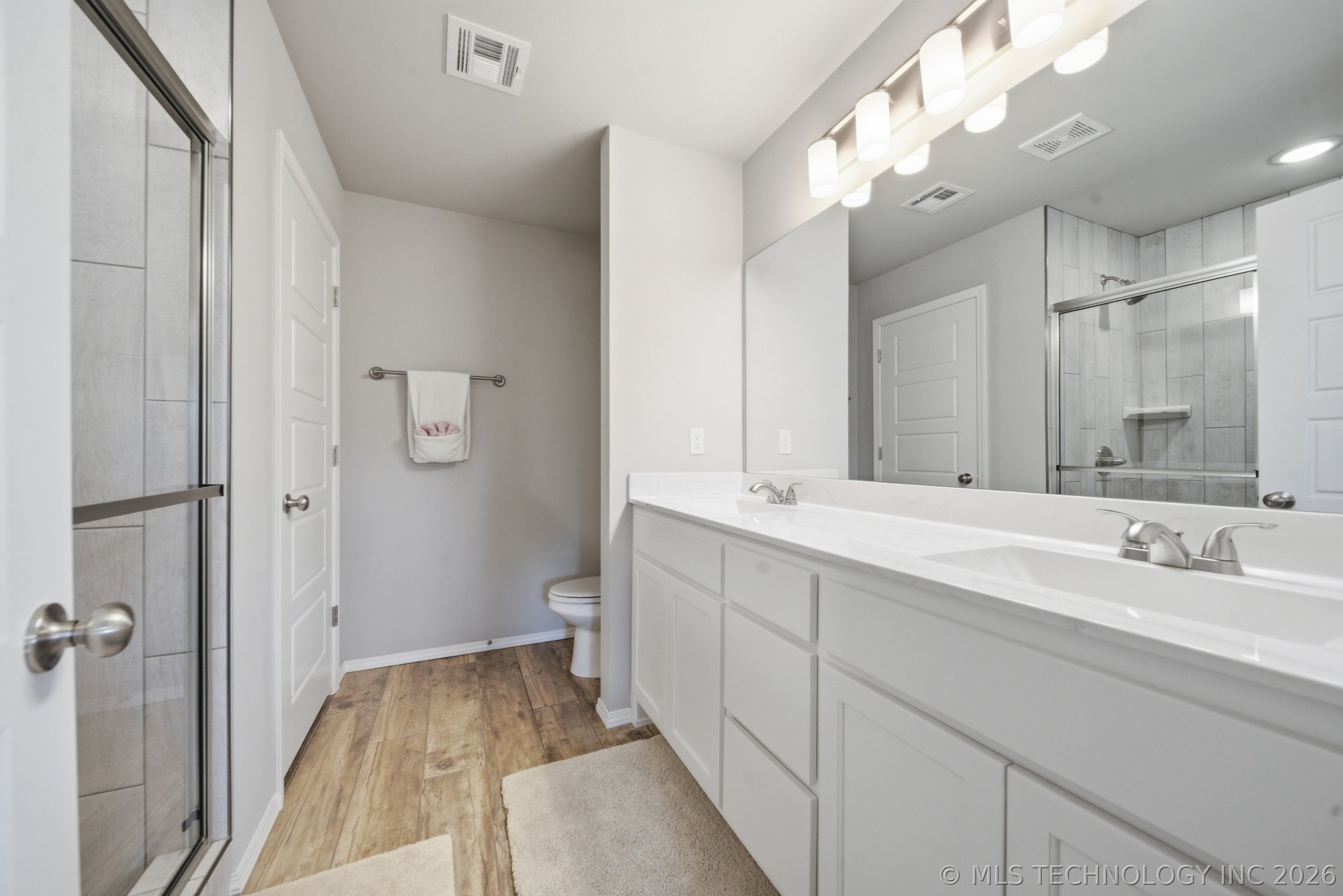 23305 E 101st Place S Property Photo 15