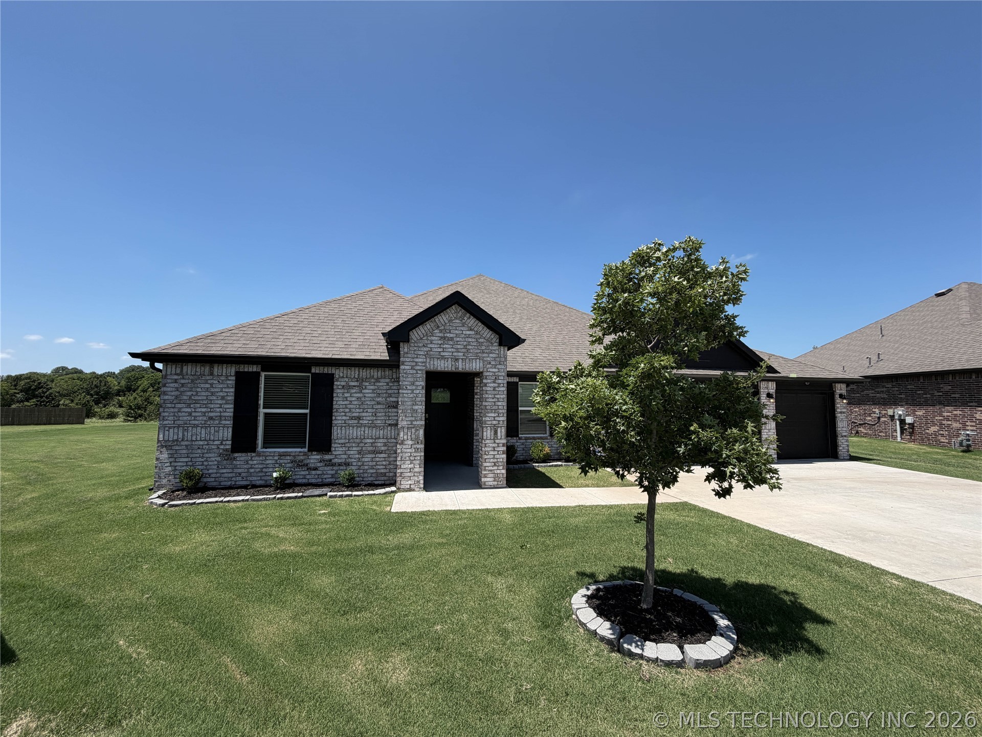 1507 Bluestem Drive Property Photo 2