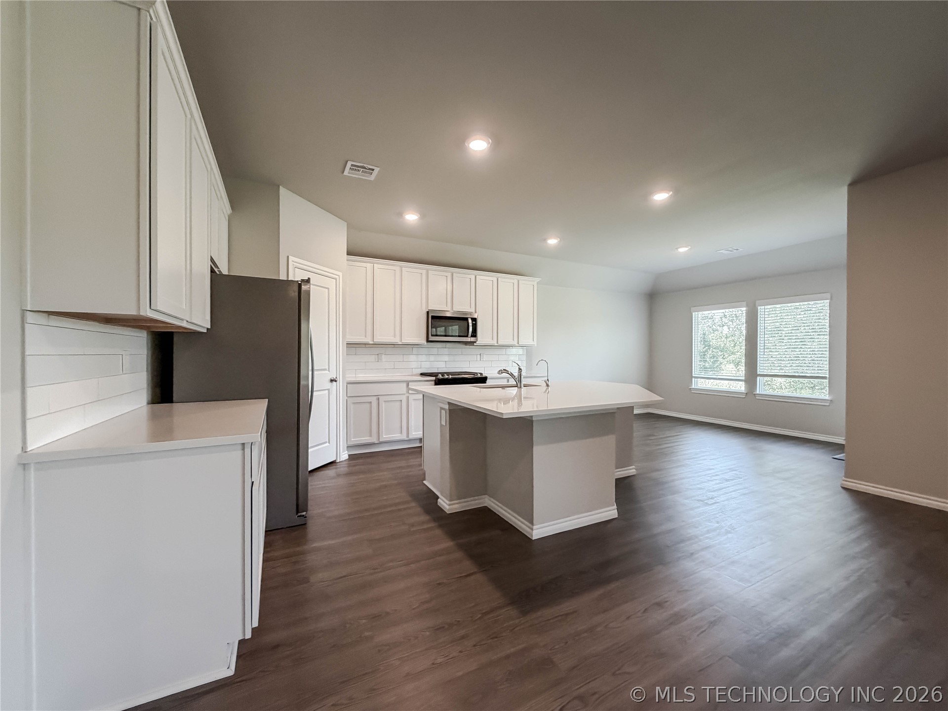 1507 Bluestem Drive Property Photo 11
