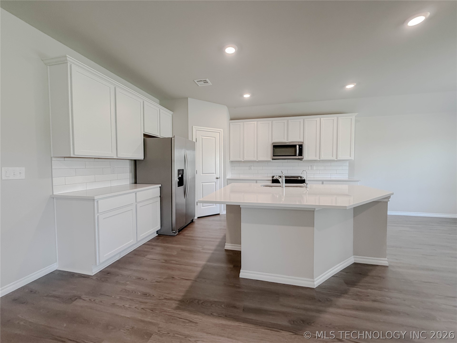 1507 Bluestem Drive Property Photo 13