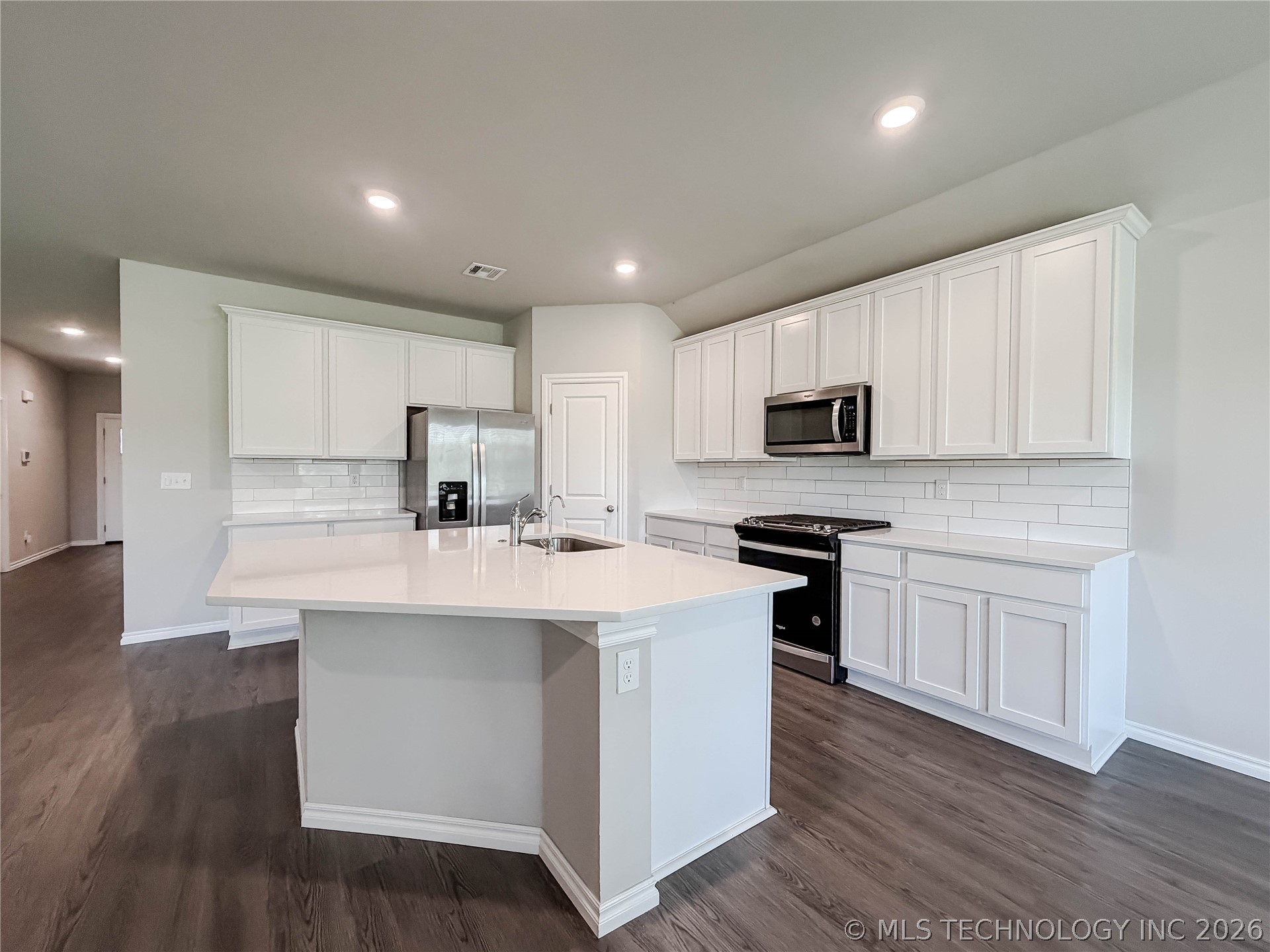 1507 Bluestem Drive Property Photo 15