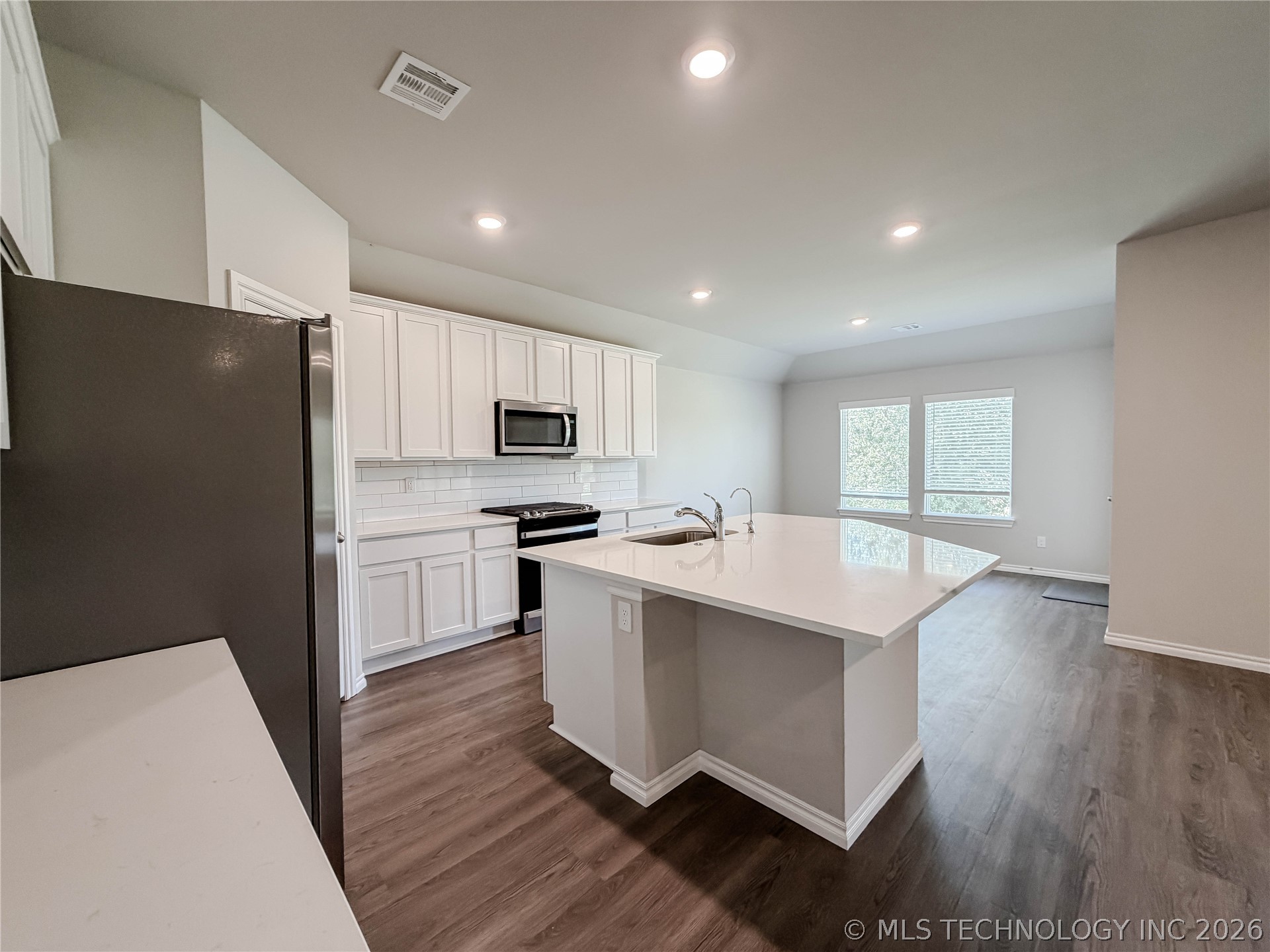 1507 Bluestem Drive Property Photo 16