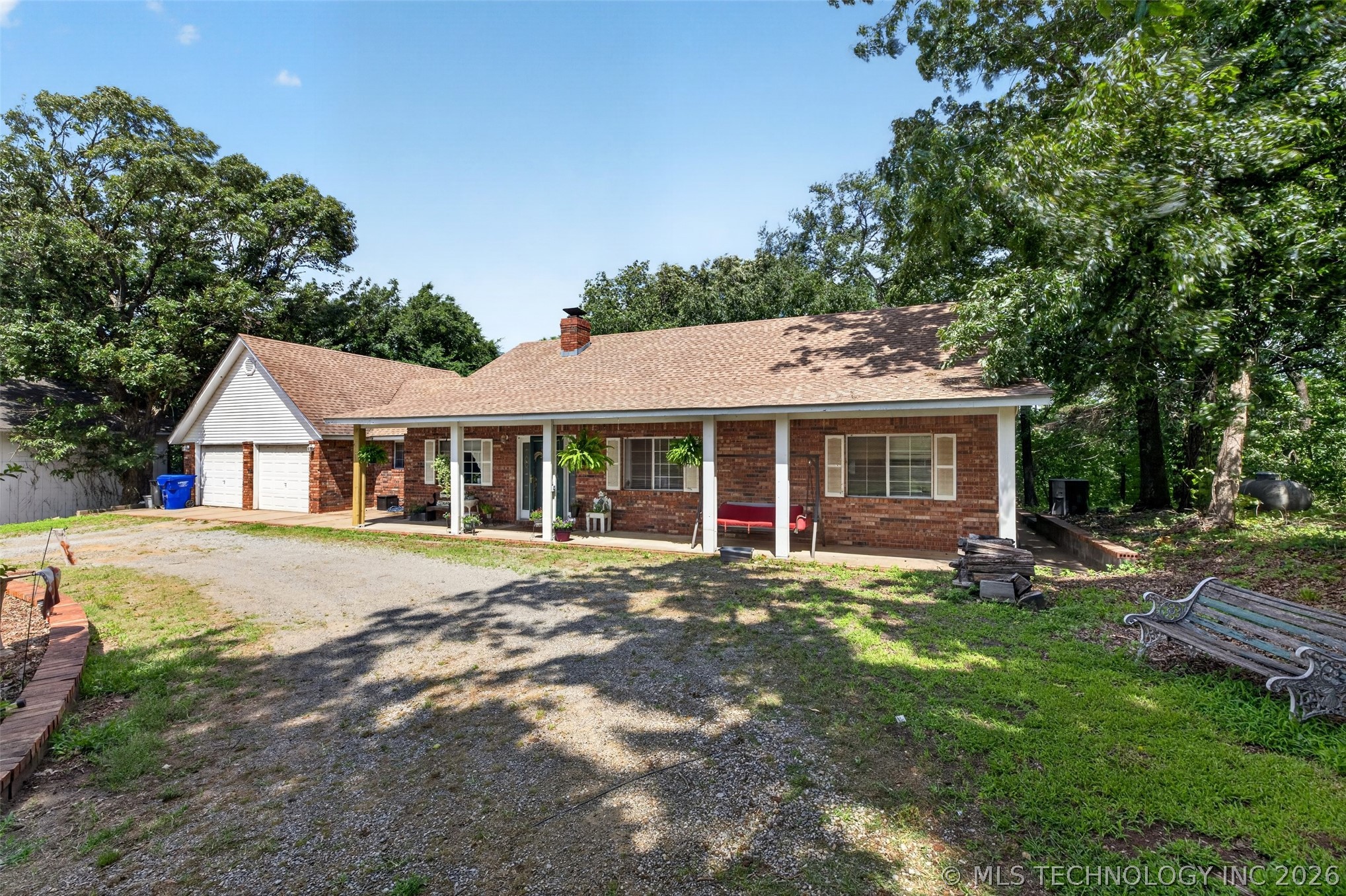 3202 W 820 Road Property Photo 1