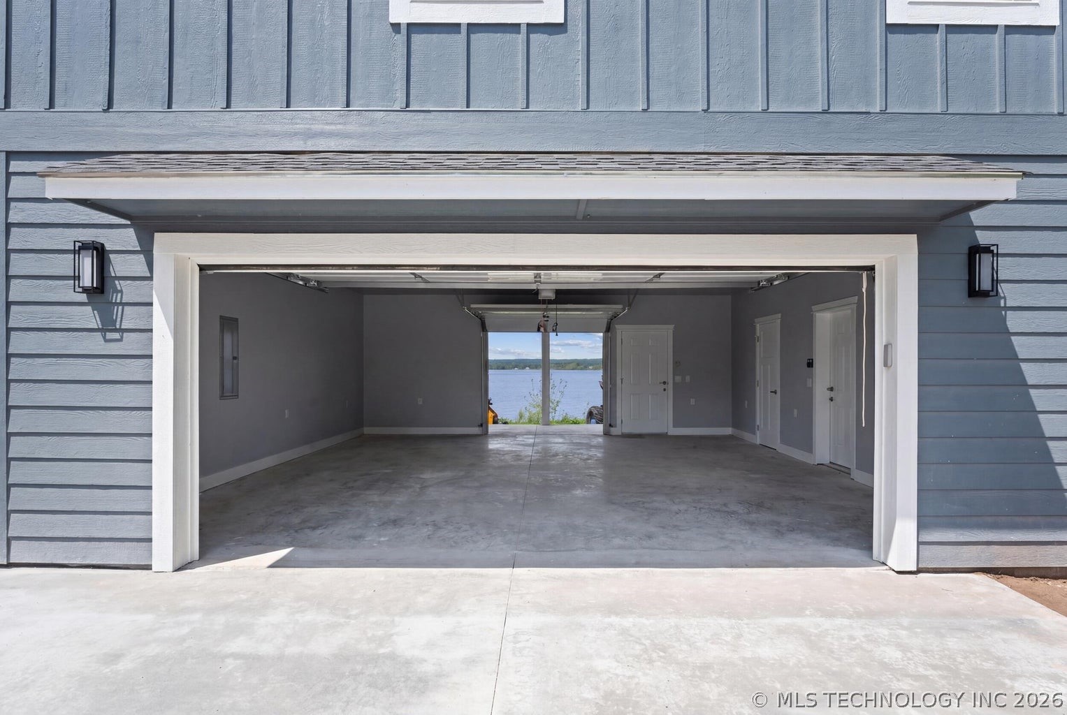 1664 Pin Oak Street Property Photo 8