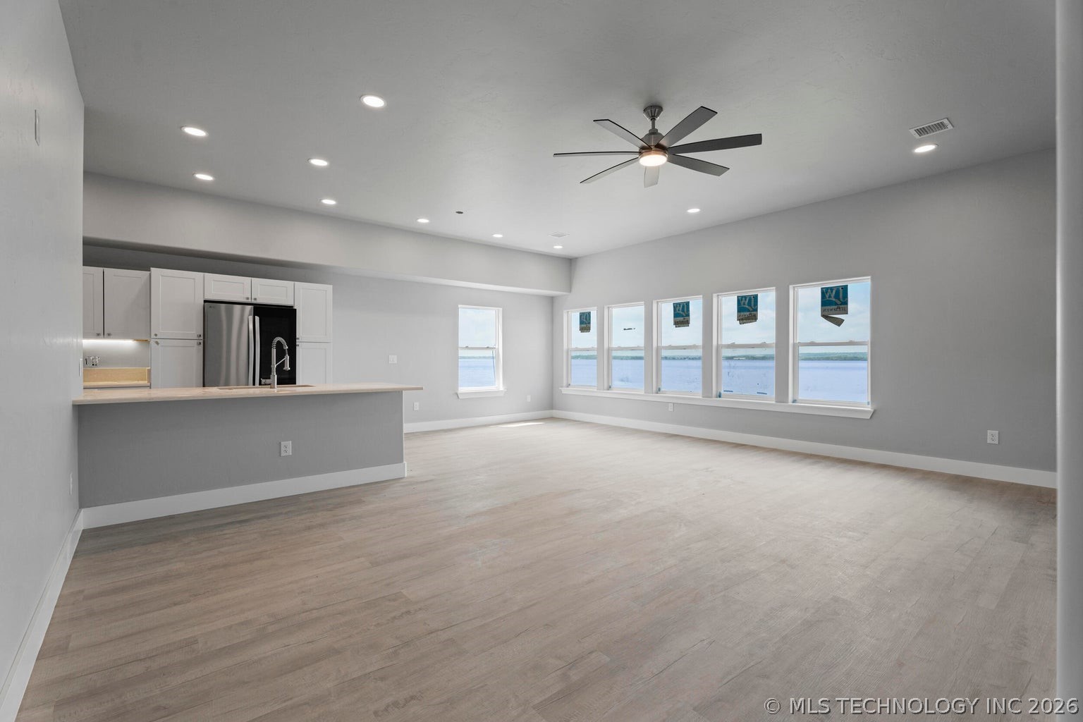 1664 Pin Oak Street Property Photo 10
