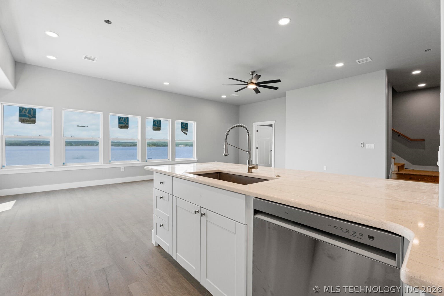 1664 Pin Oak Street Property Photo 13